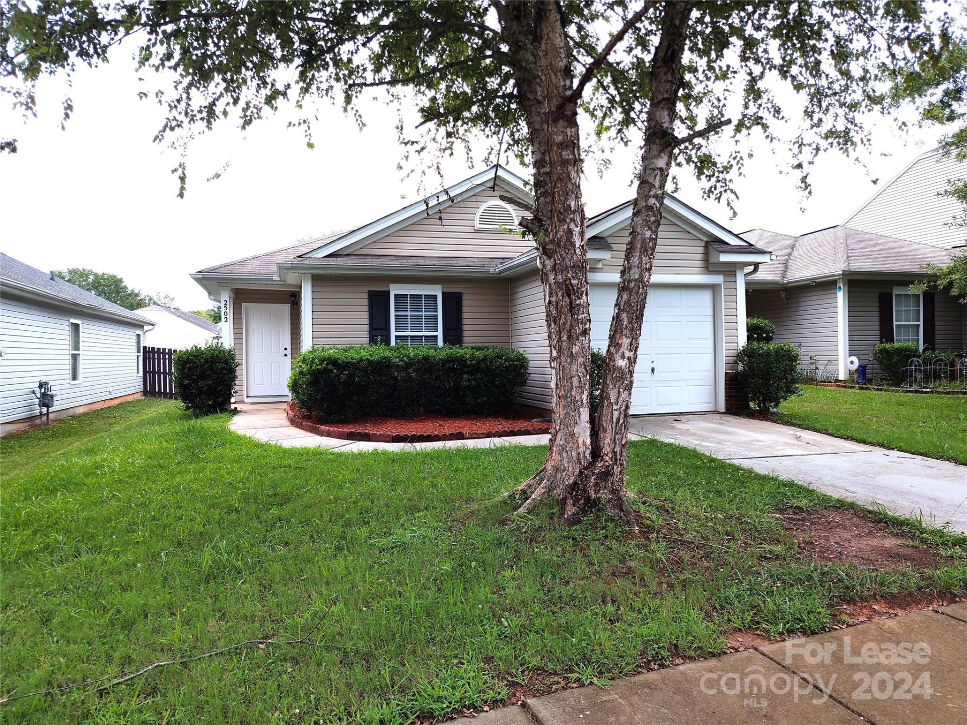 Property image 1 at 2502 Buckleigh Drive, Charlotte, NC 28215