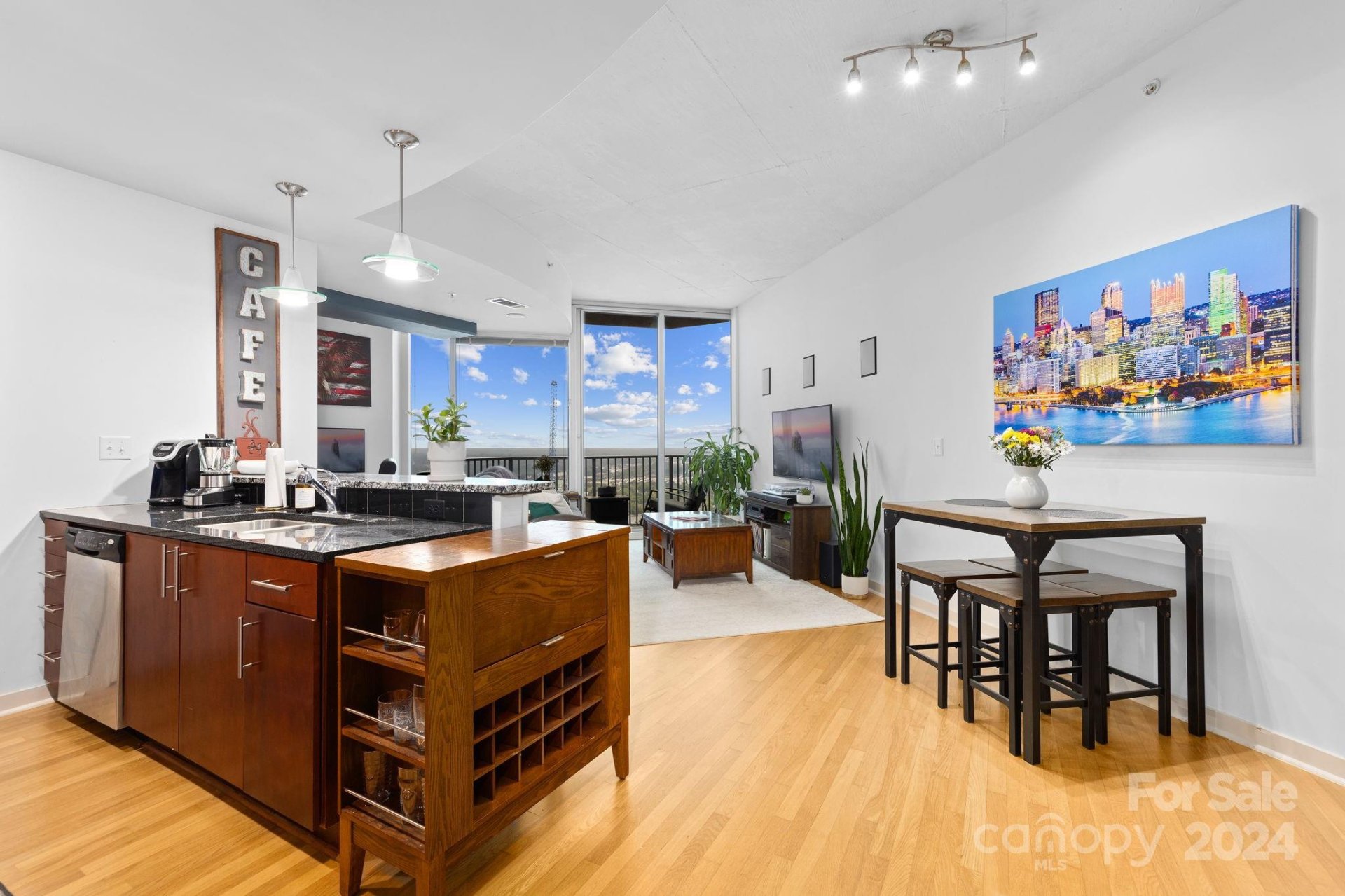 Property image 3 at 210 N Church Street, Charlotte, NC 28202