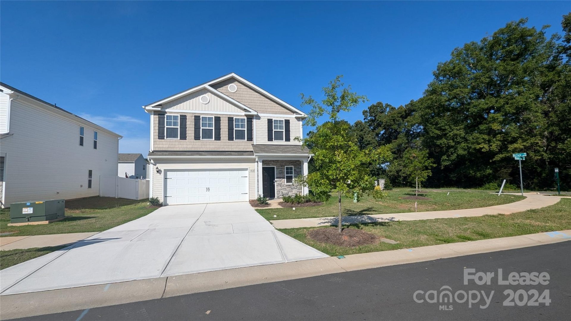 Property image 1 at 1010 Melanie Run Lane, Charlotte, NC 28216