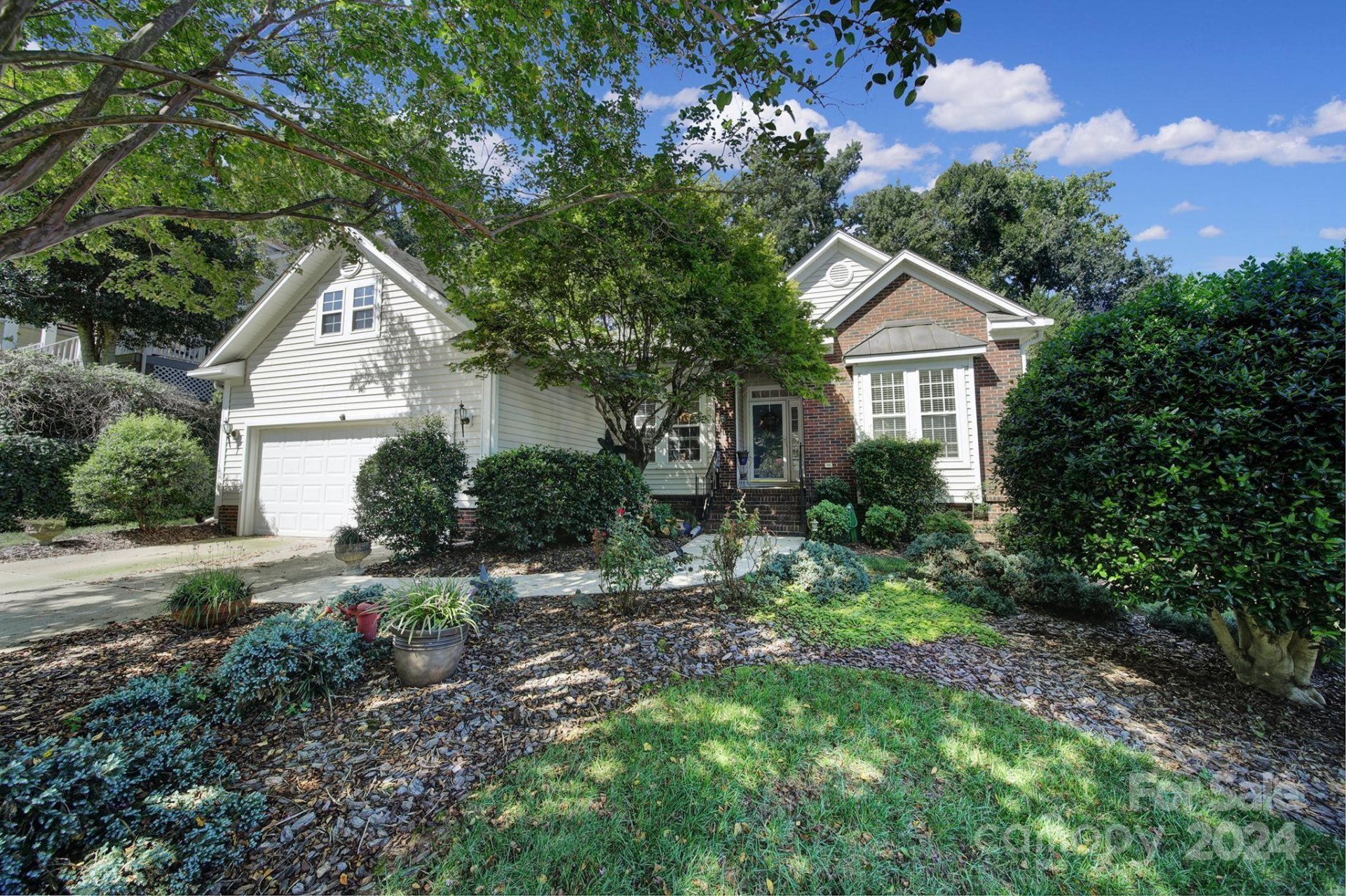 Property image 1 at 725 Knightswood Road, Fort Mill, SC 29708