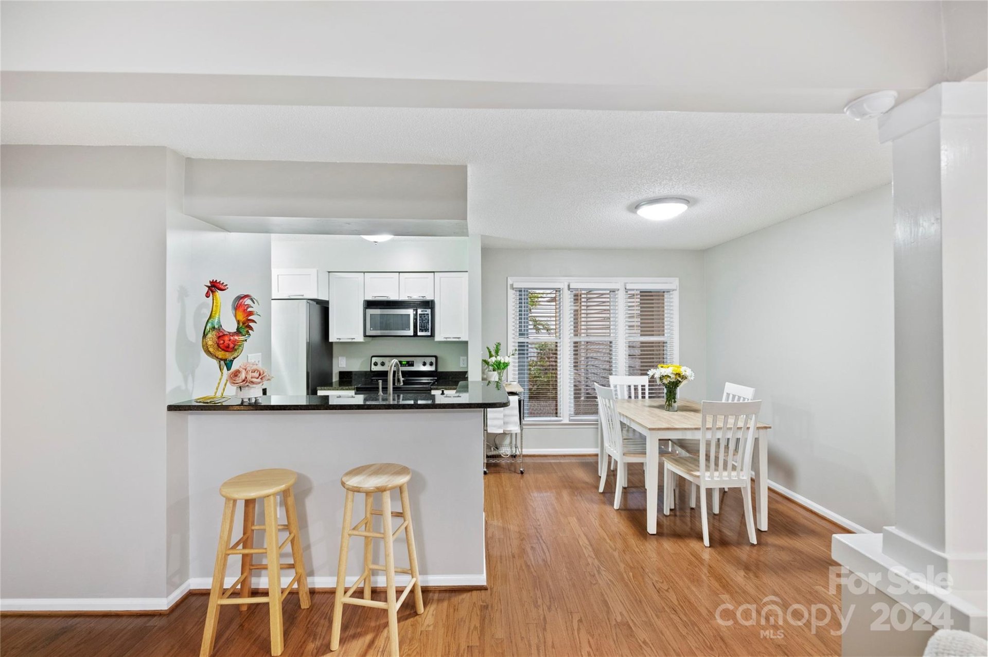 Property image 4 at 212 W 10th Street, Charlotte, NC 28202
