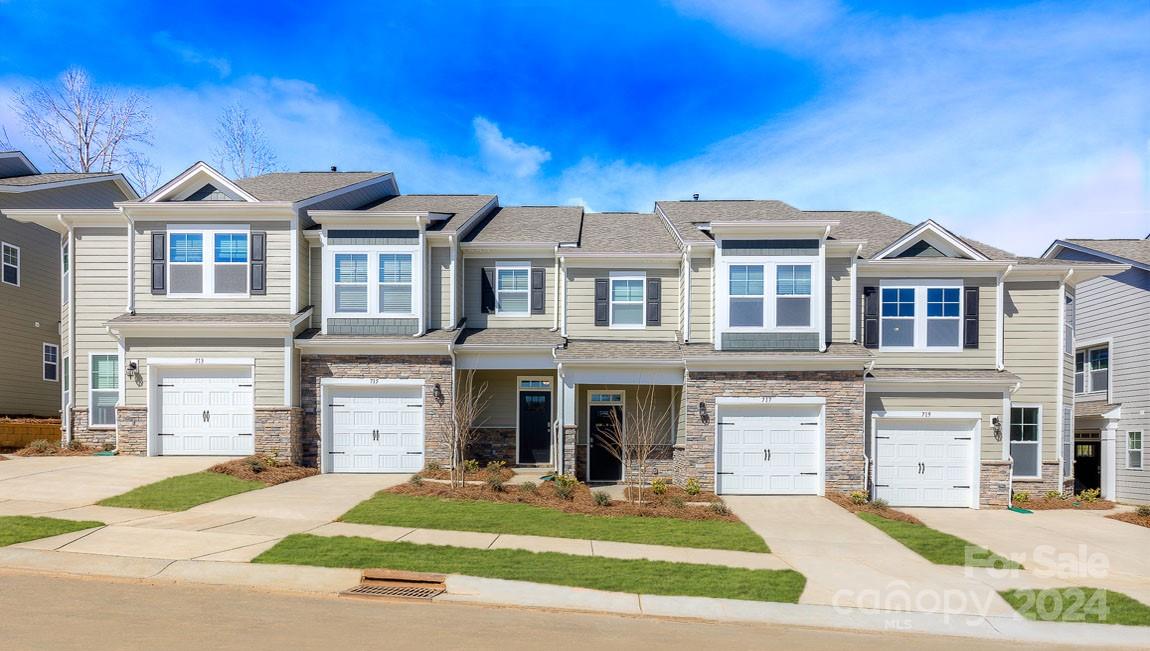 300 Creekview Road