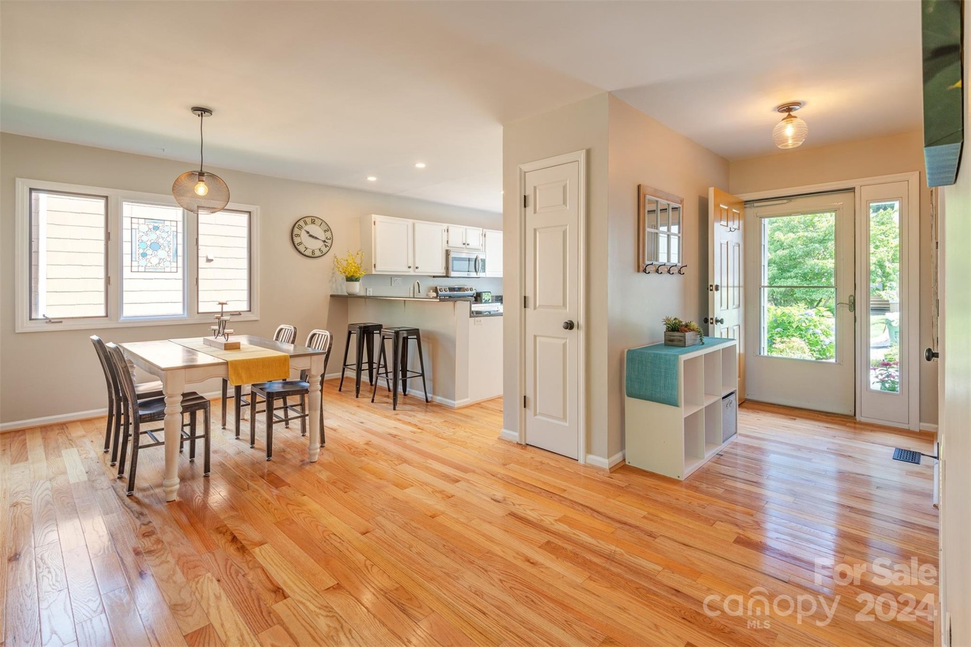 Property image 3 at 122 Beaver Ridge Road, Asheville, NC 28804