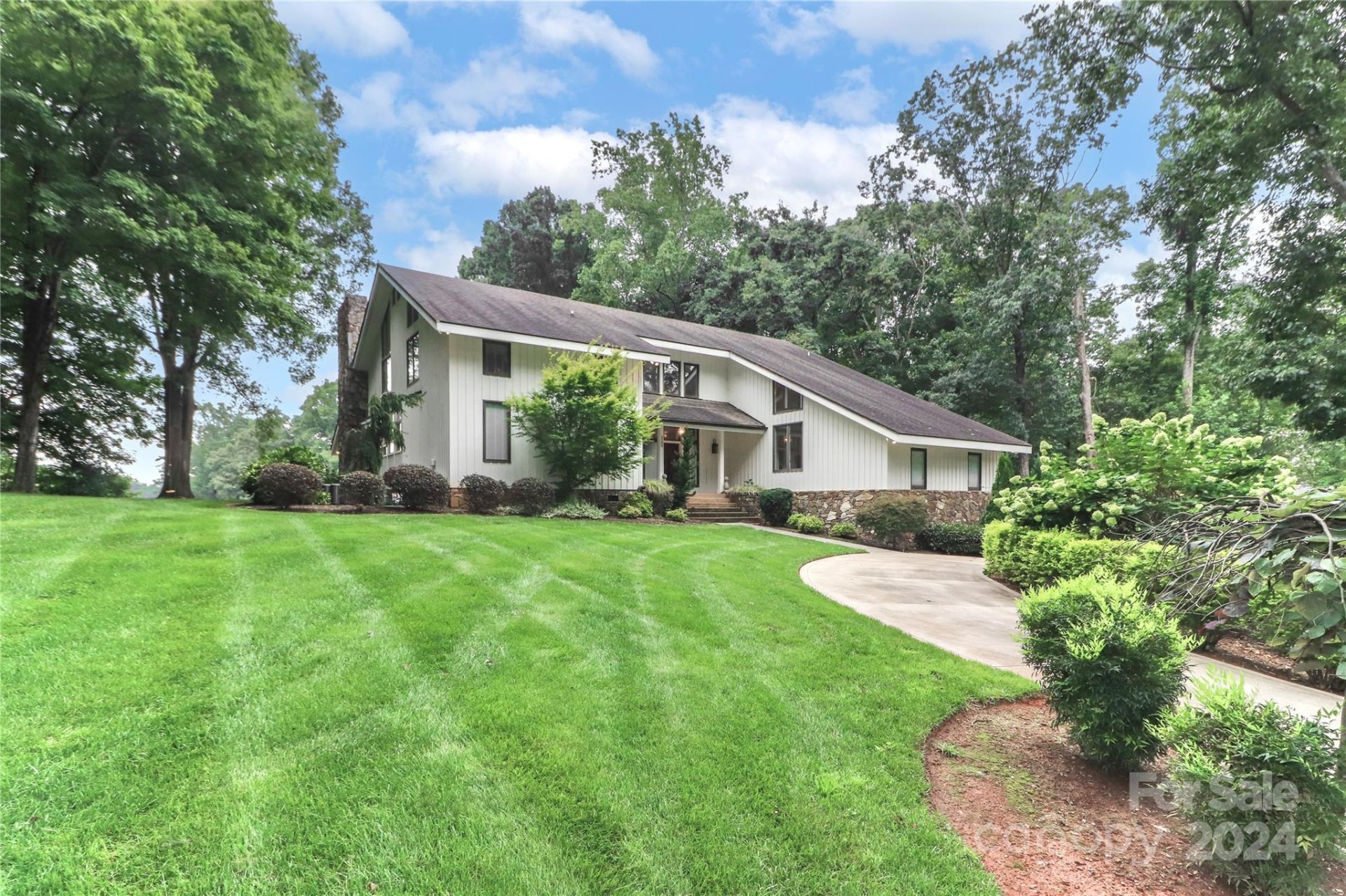 3208 Sedgefield Road