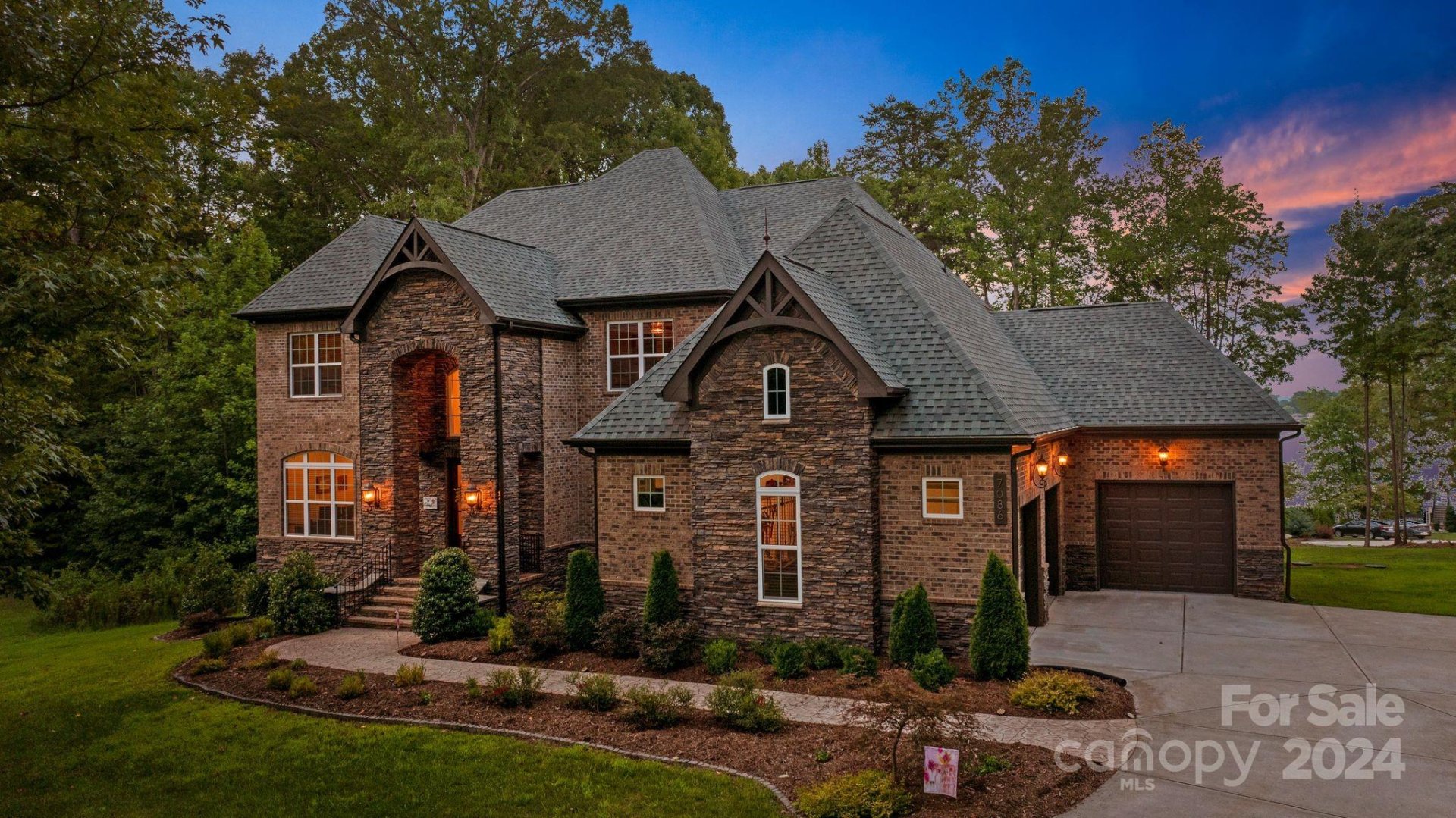 7086 Hawk Shadow Lane