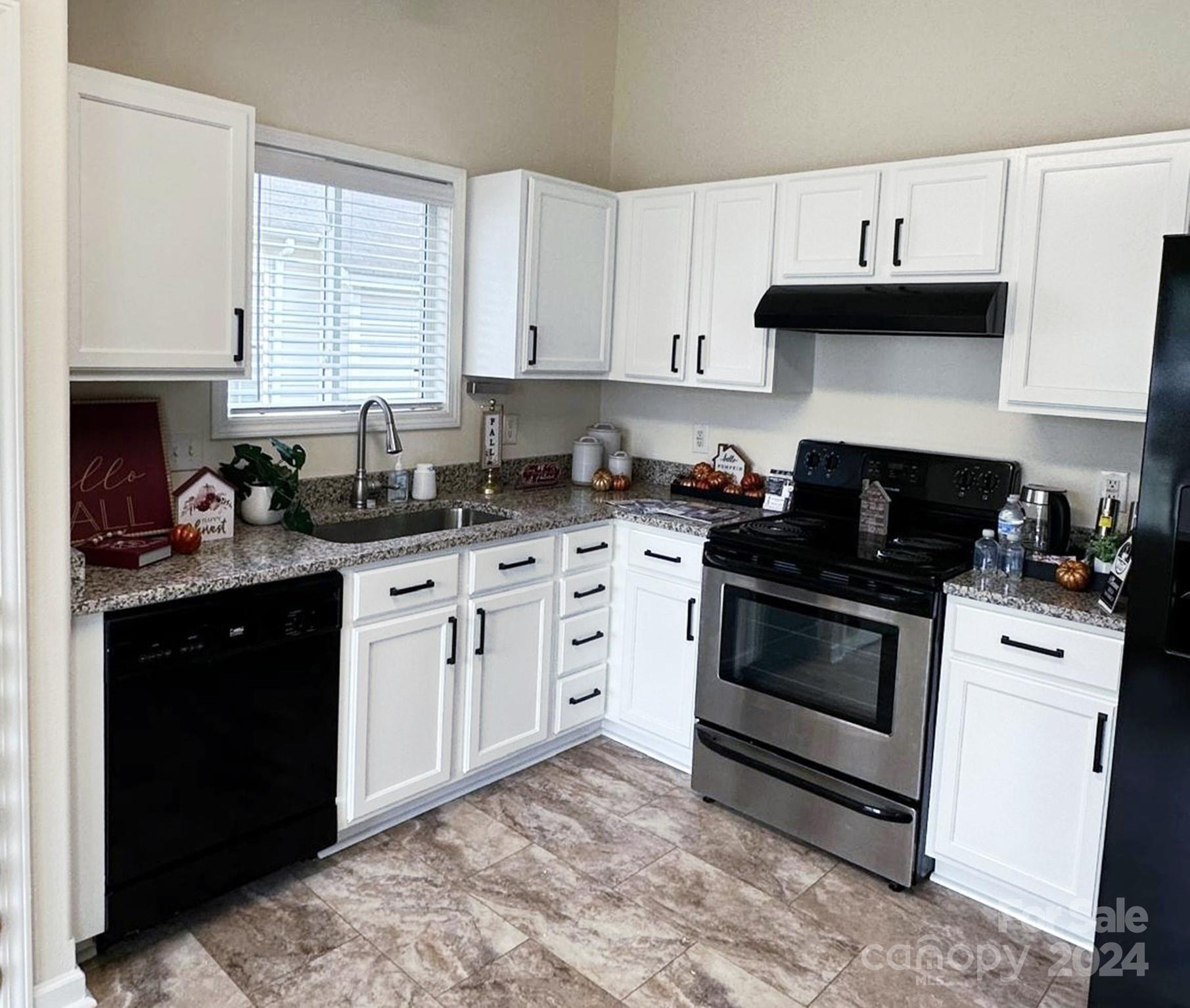 Property image 1 at 10549 Glory Meadow Court, Charlotte, NC 28278