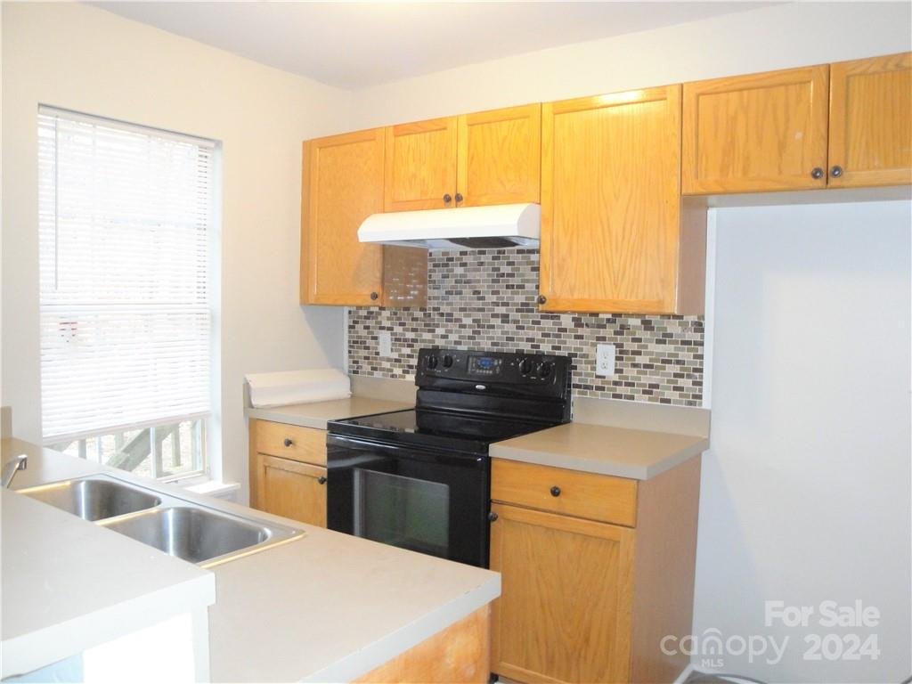 Property image 1 at 6354 Windsor Gate Lane, Charlotte, NC 28215