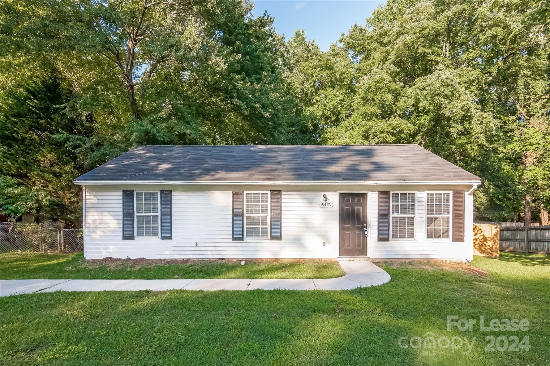 Property image 1 at 10409 Landon Street, Charlotte, NC 28215