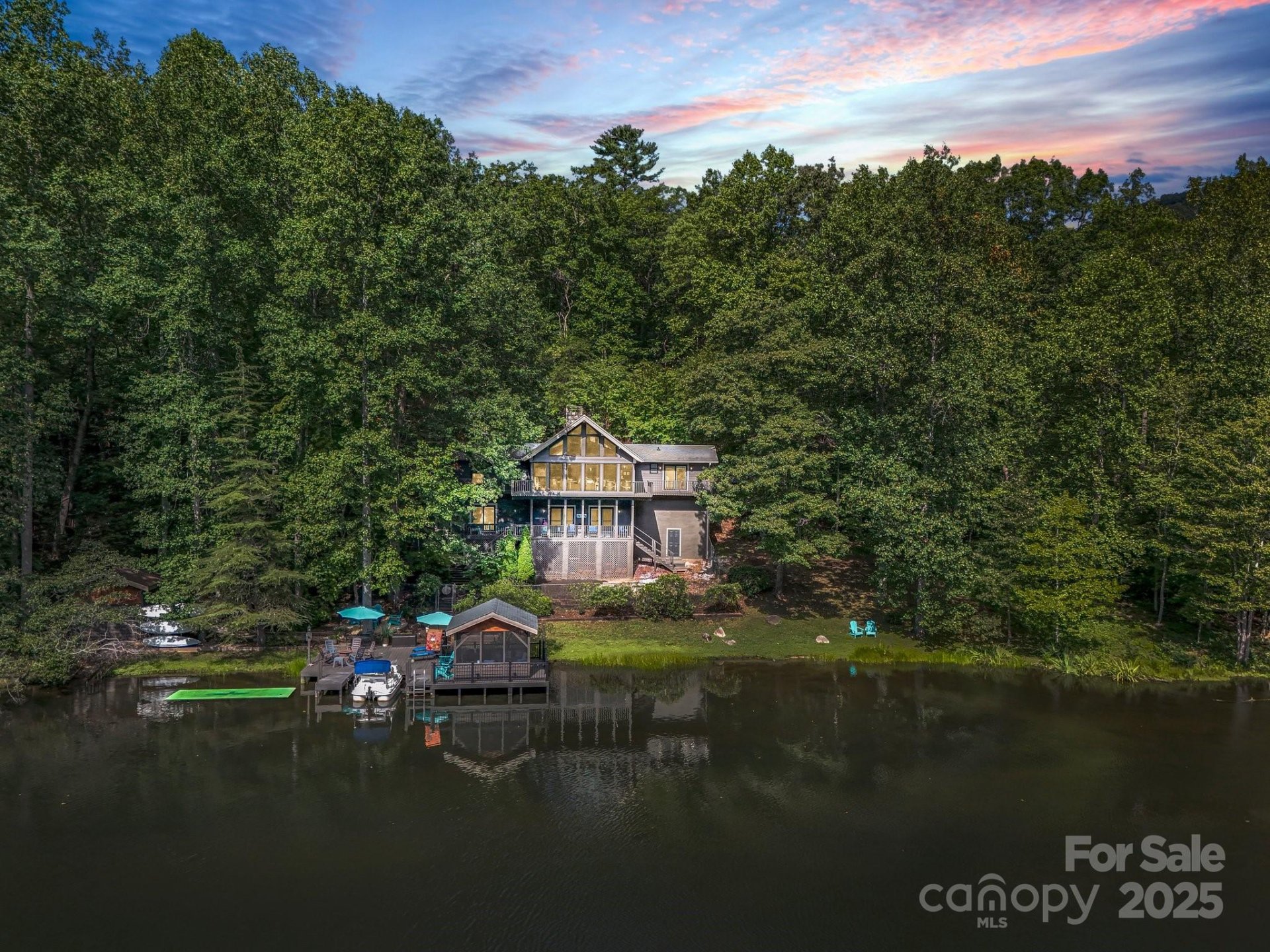 Rumbling Bald on Lake Lure, Lake Lure Community