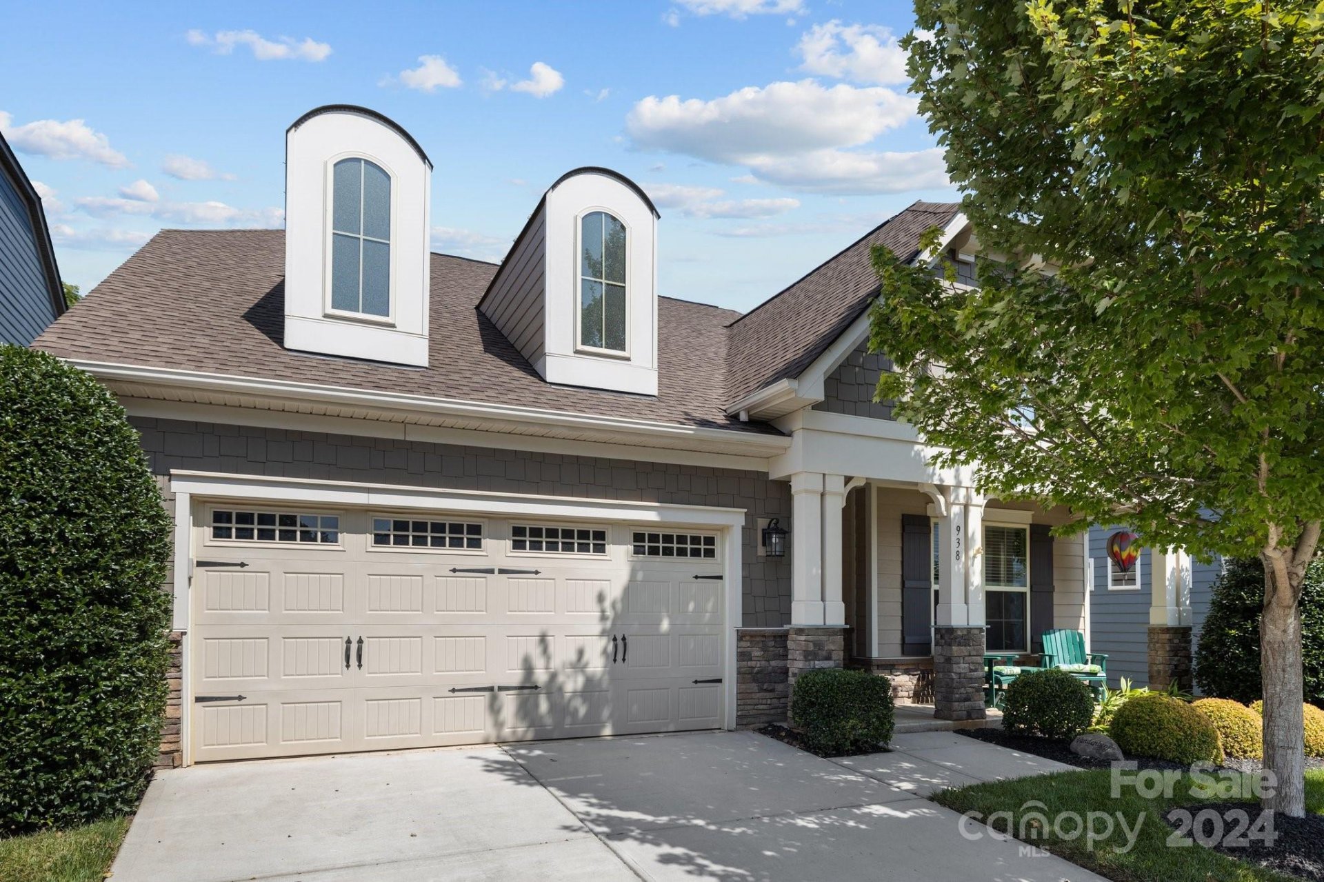 938 Ashton Oak Court