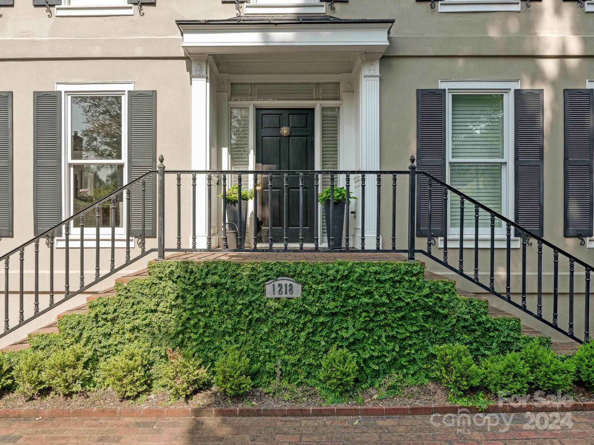 Property image 2 at 1218 Wareham Court, Charlotte, NC 28207