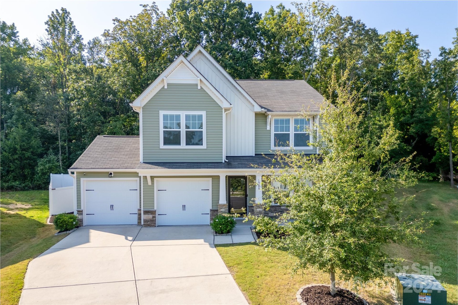 1200 Elvaston Circle