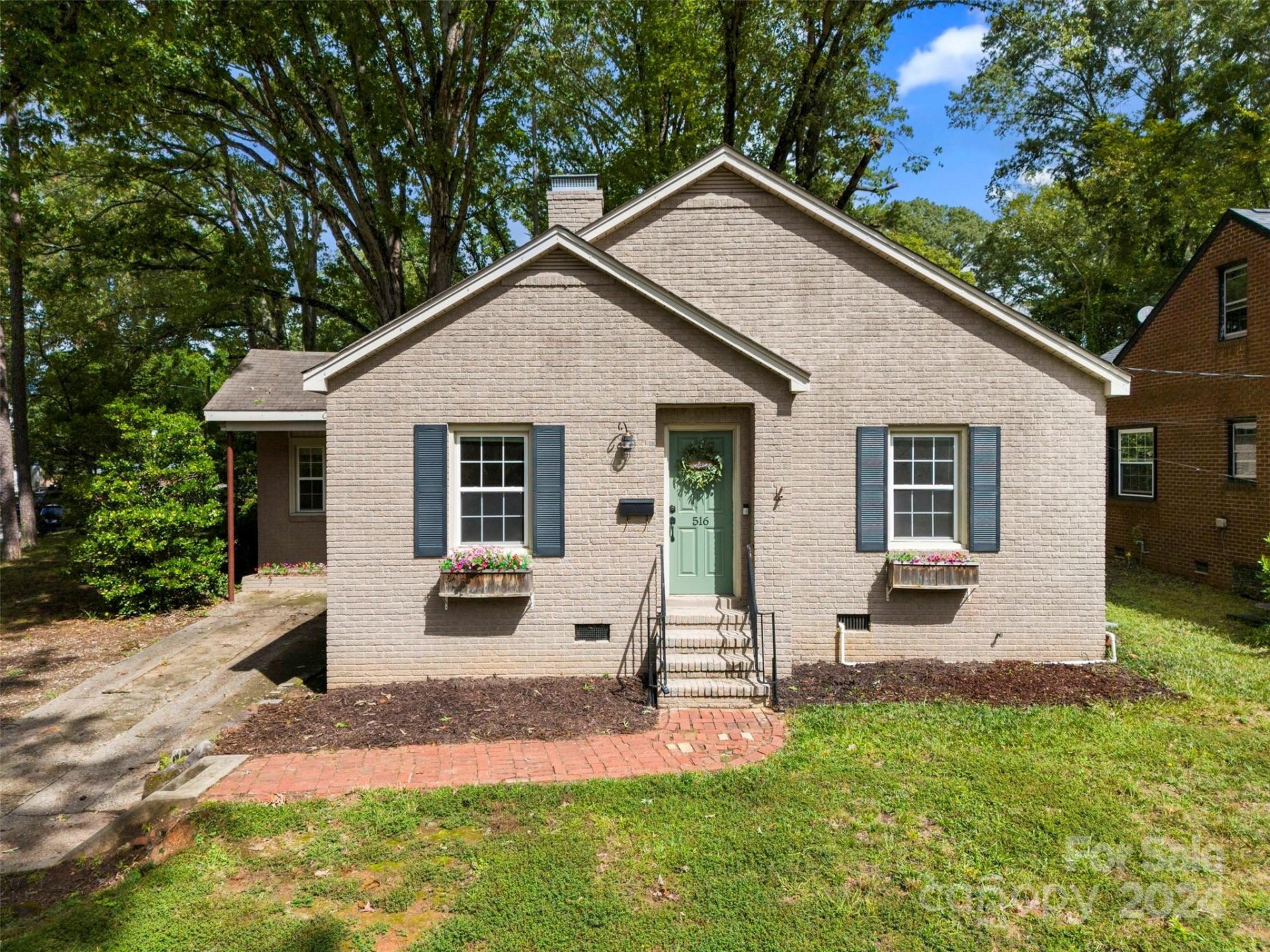 Property image 1 at 516 W Sixth Avenue, Gastonia, NC 28052