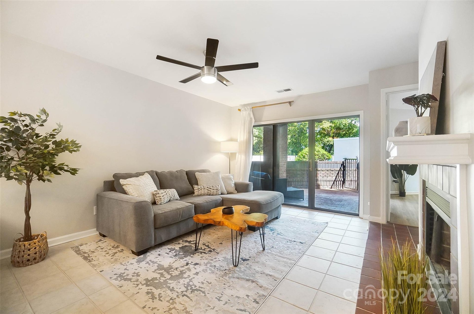 Property image 1 at 2719 Selwyn Avenue, Charlotte, NC 28209