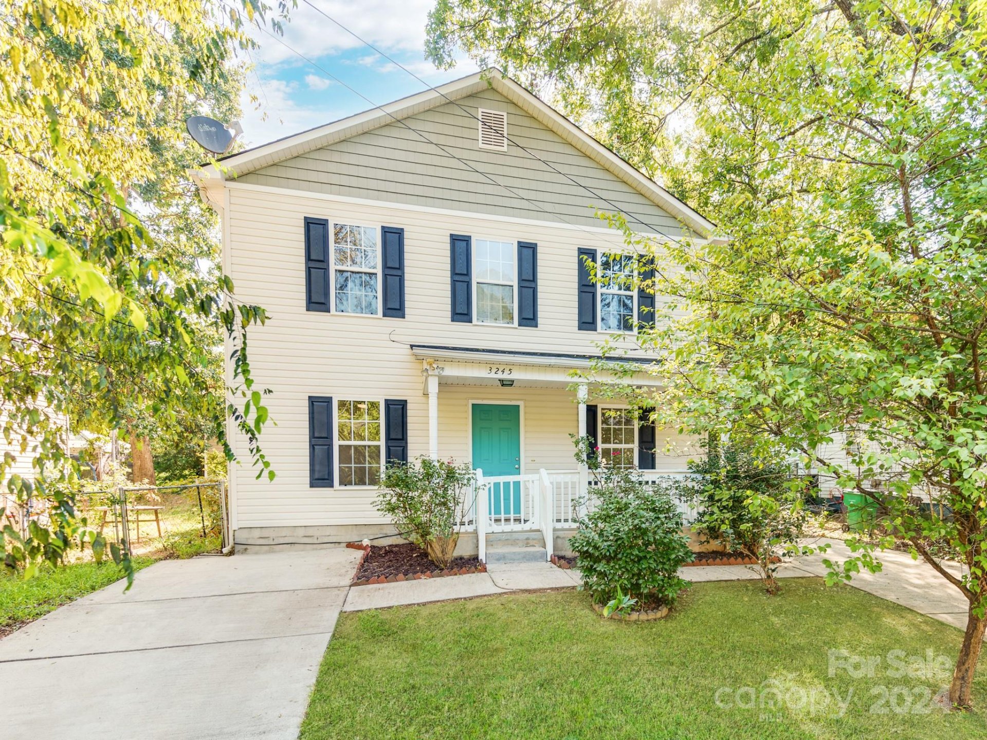 Property image 1 at 3245 Reid Avenue, Charlotte, NC 28208