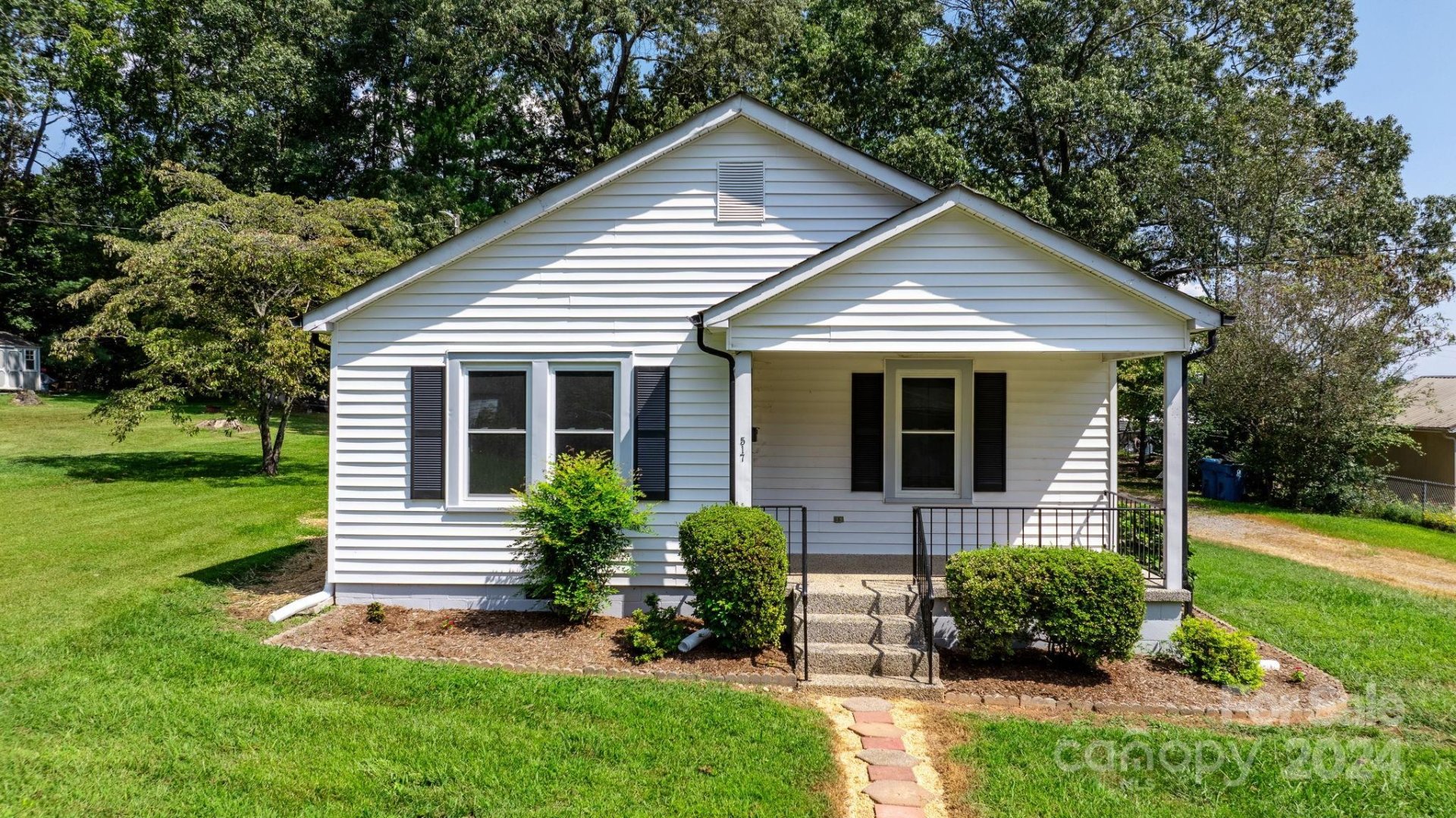 Property image 2 at 517 24th Street, Hickory, NC 28602