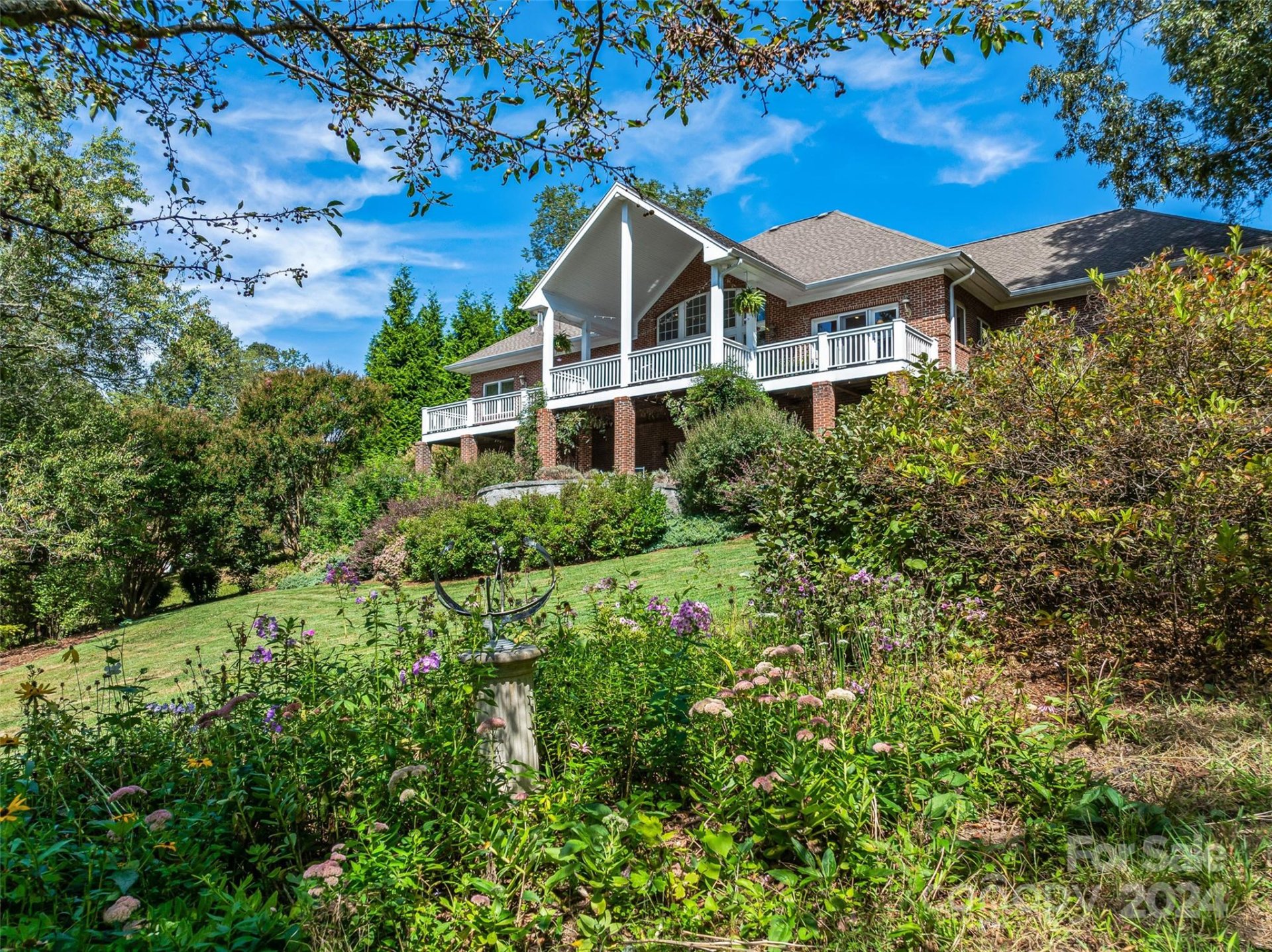 Property image 4 at 242 S Plains Drive, Asheville, NC 28803