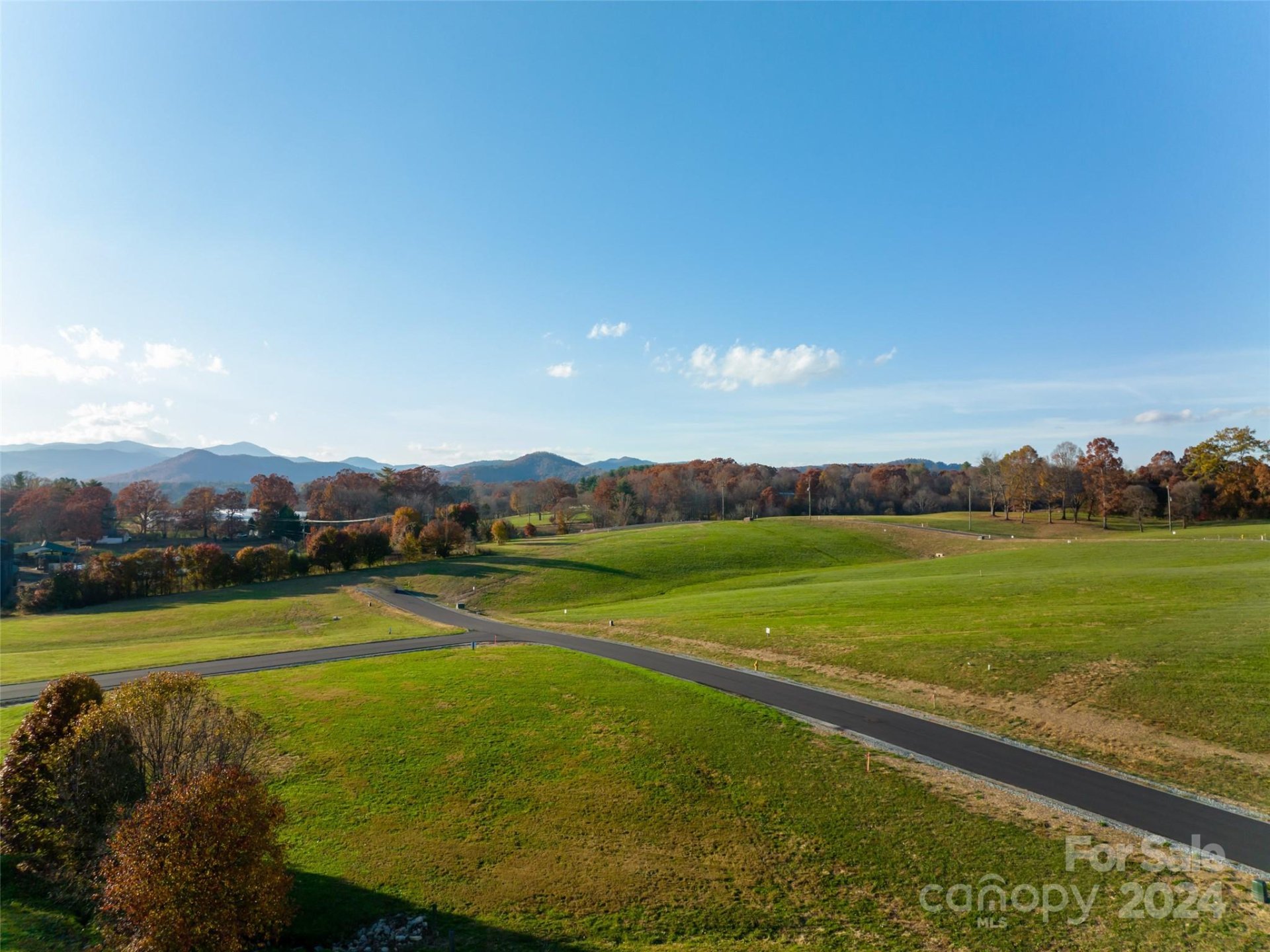 Property image 4 at 101 Double Knob Road, Mills River, NC 28759