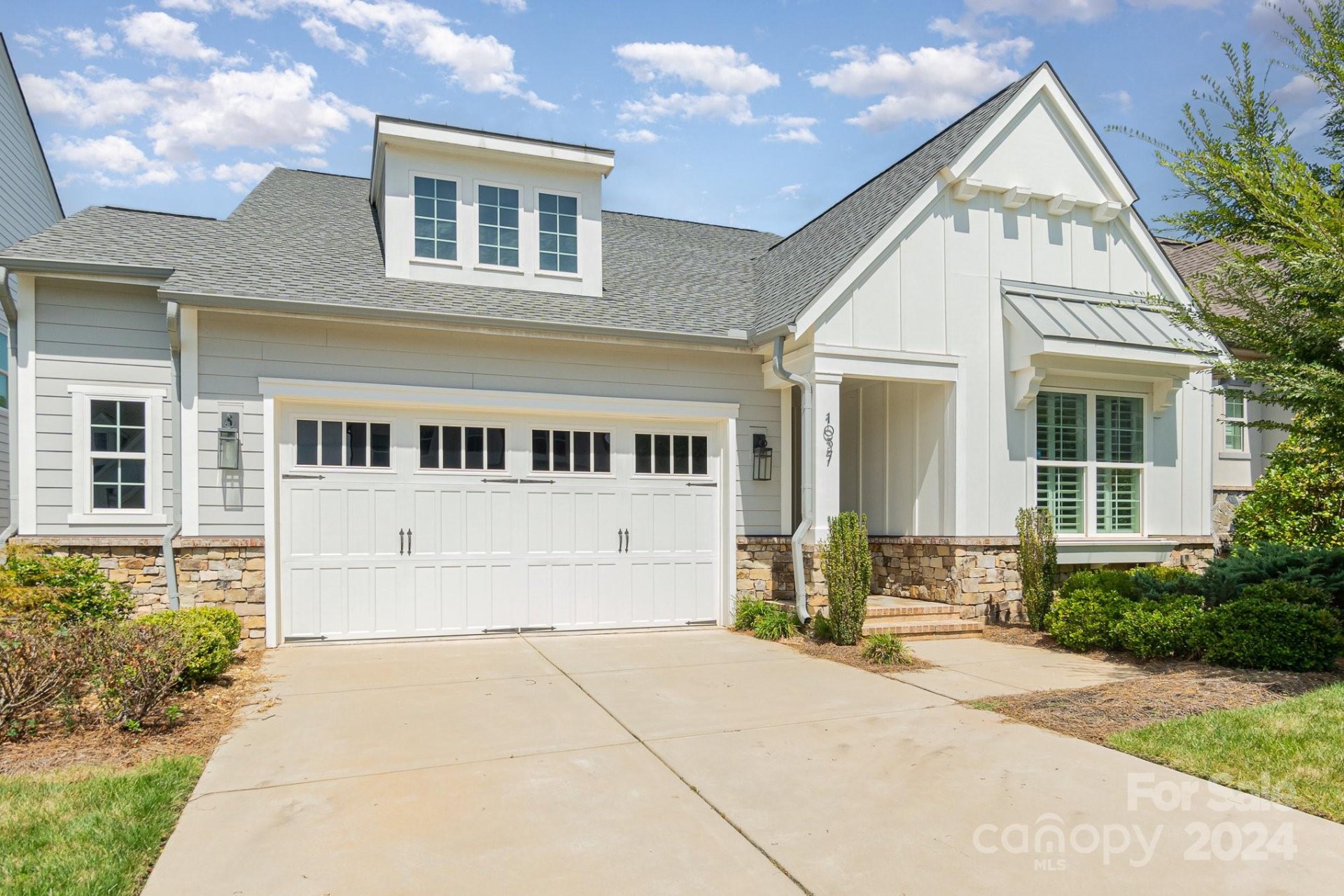 Property image 1 at 1037 Thatcher Way, Fort Mill, SC 29715