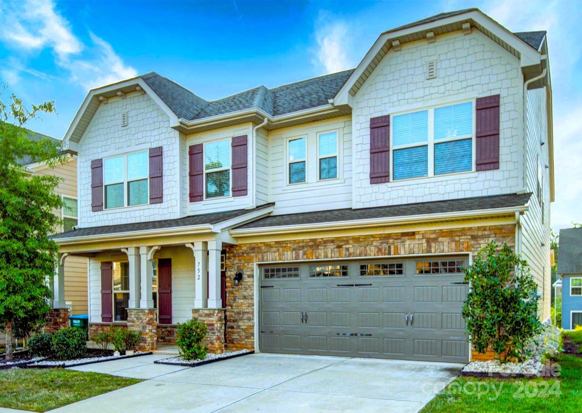 752 Garrett Green Way