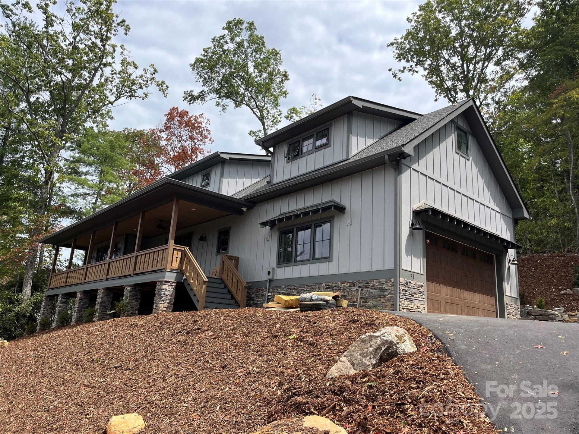 Property image 1 at 71 Crossings Circle, Fairview, NC 28730