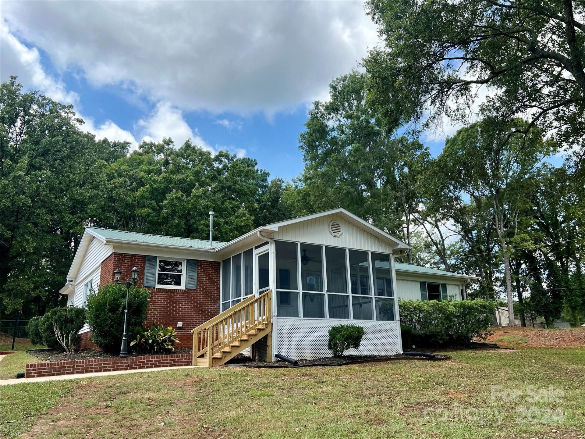 Property image 3 at 5667 E Hillsdale Drive, Fort Lawn, SC 29714
