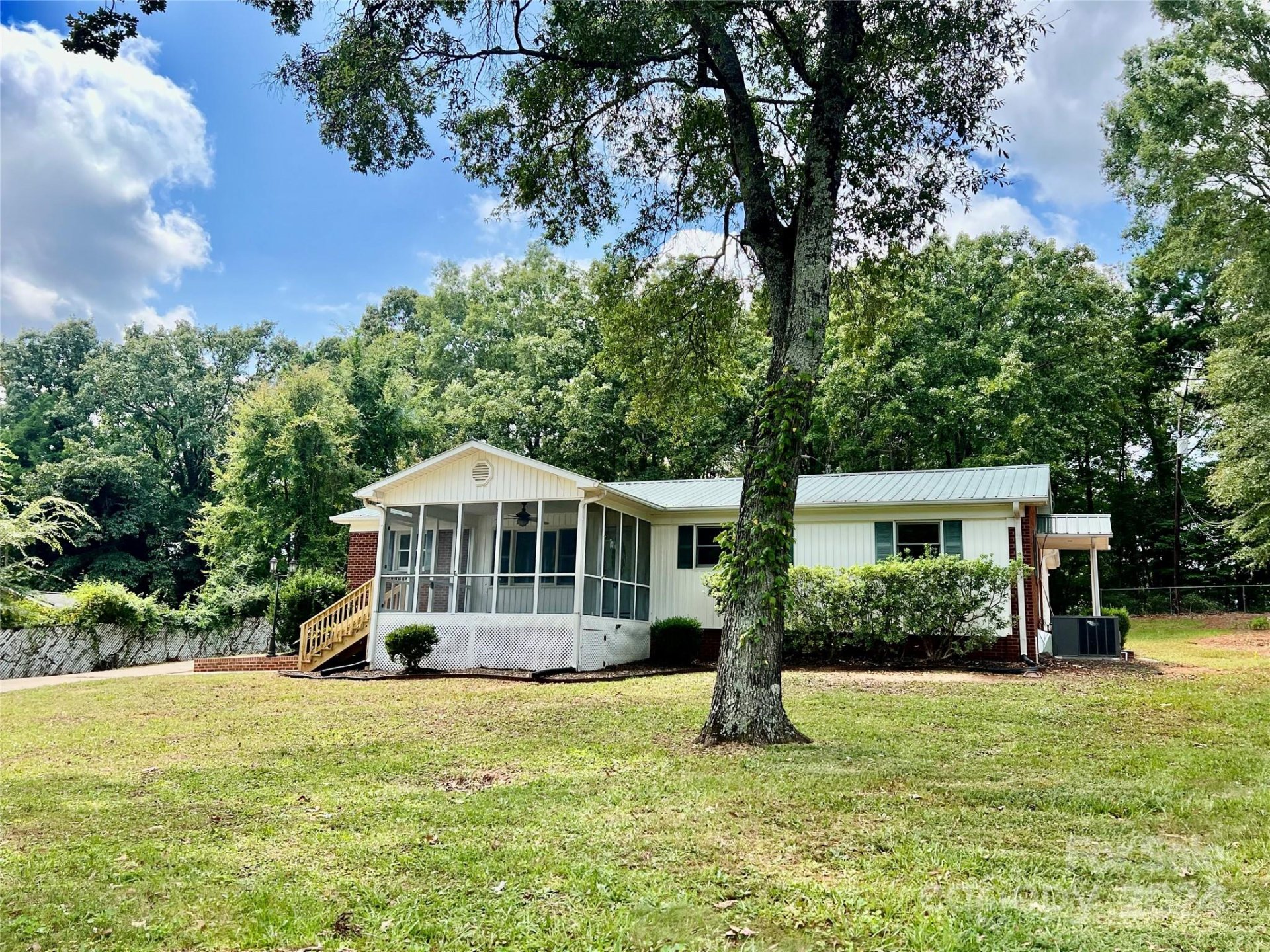 Property image 4 at 5667 E Hillsdale Drive, Fort Lawn, SC 29714