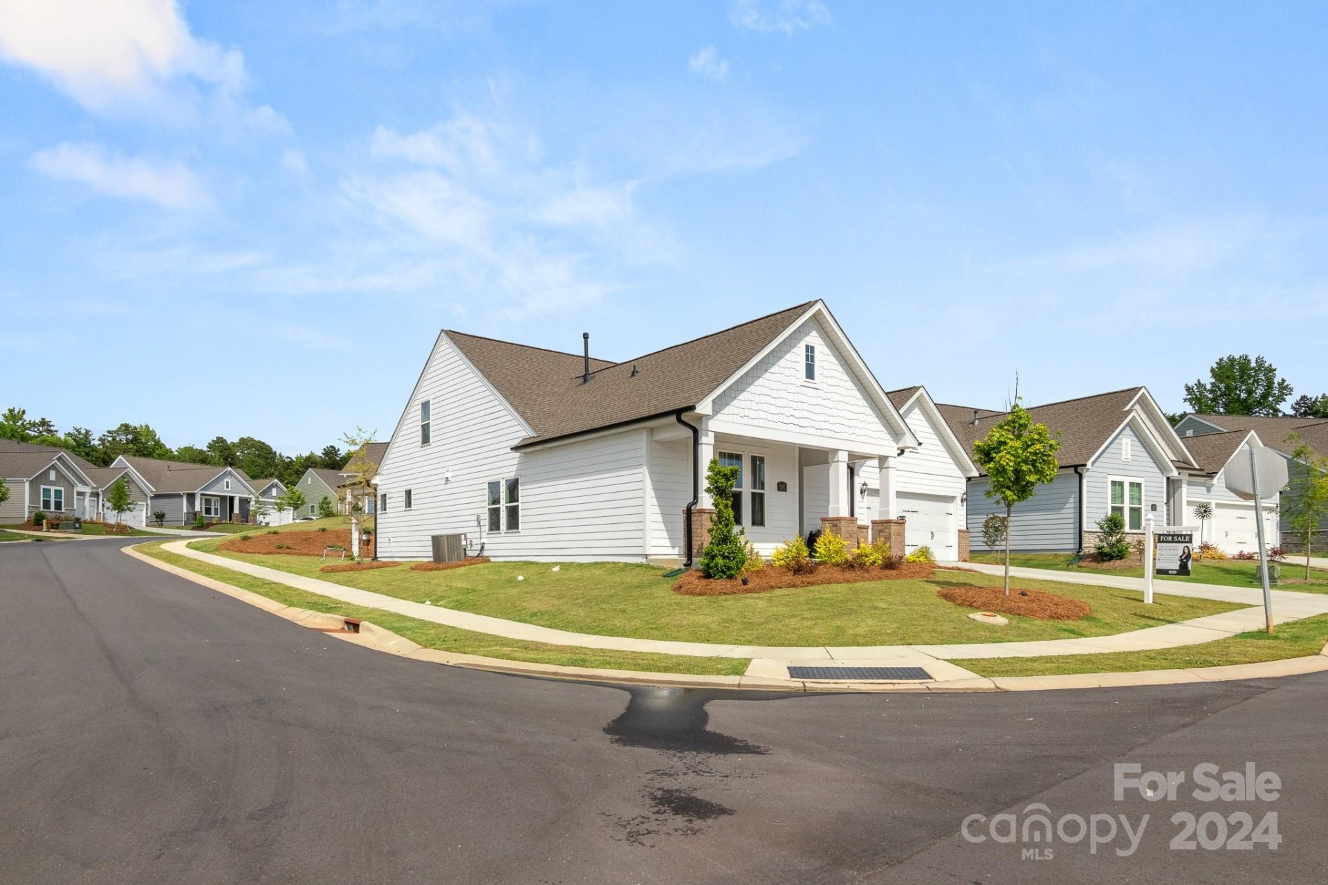 Property image 2 at 5107 Moselle Avenue, Fort Mill, SC 29707