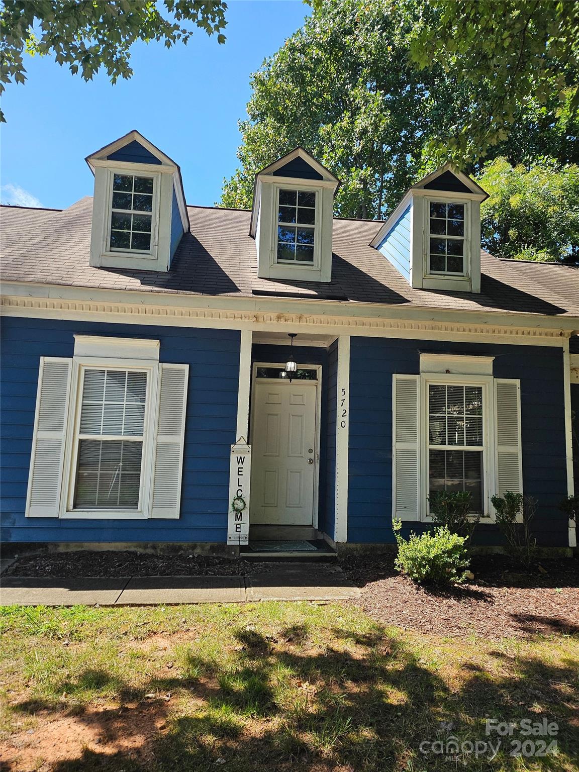 Becton Park, Charlotte Community