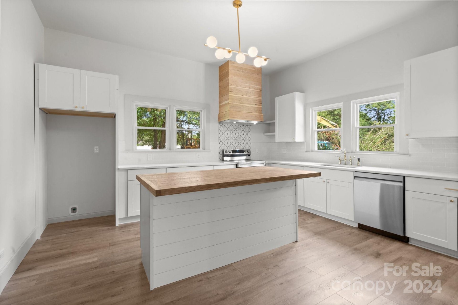 Property image 2 at 2400 Redbud Drive, Gastonia, NC 28056