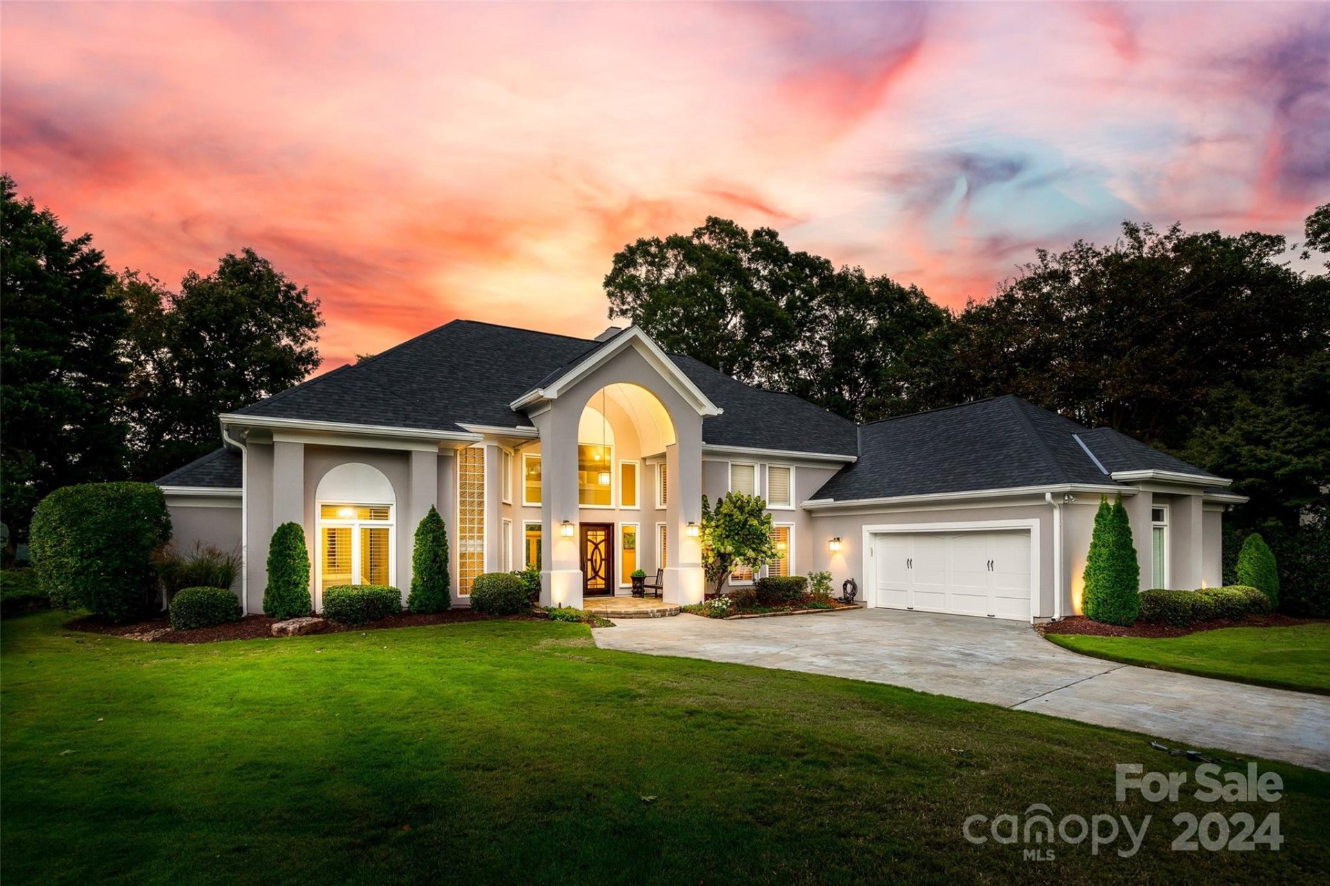 16105 Whitesail Drive