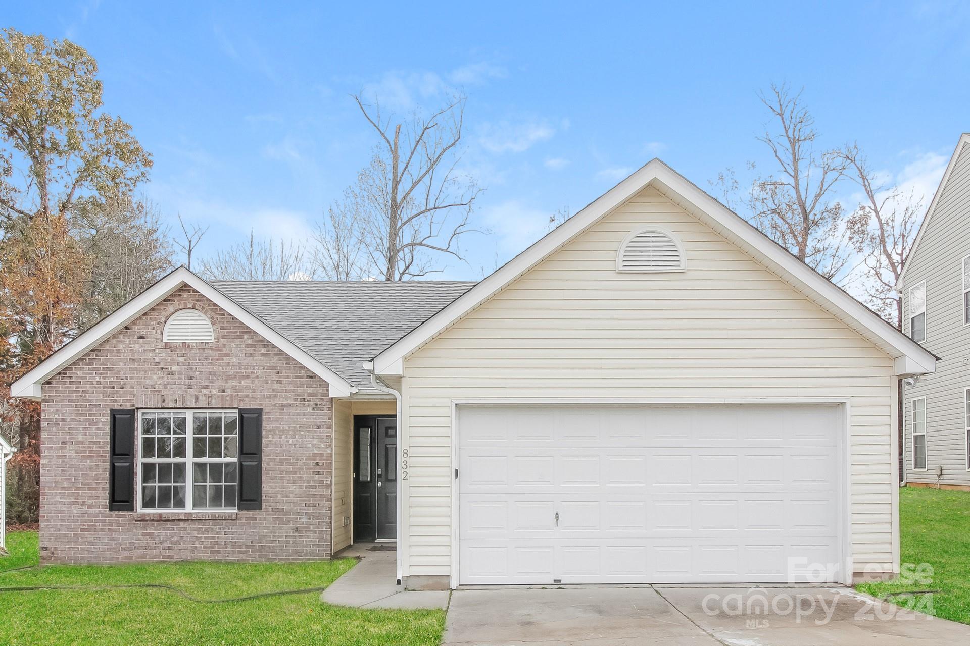 Property image 1 at 832 Almora Drive, Charlotte, NC 28216