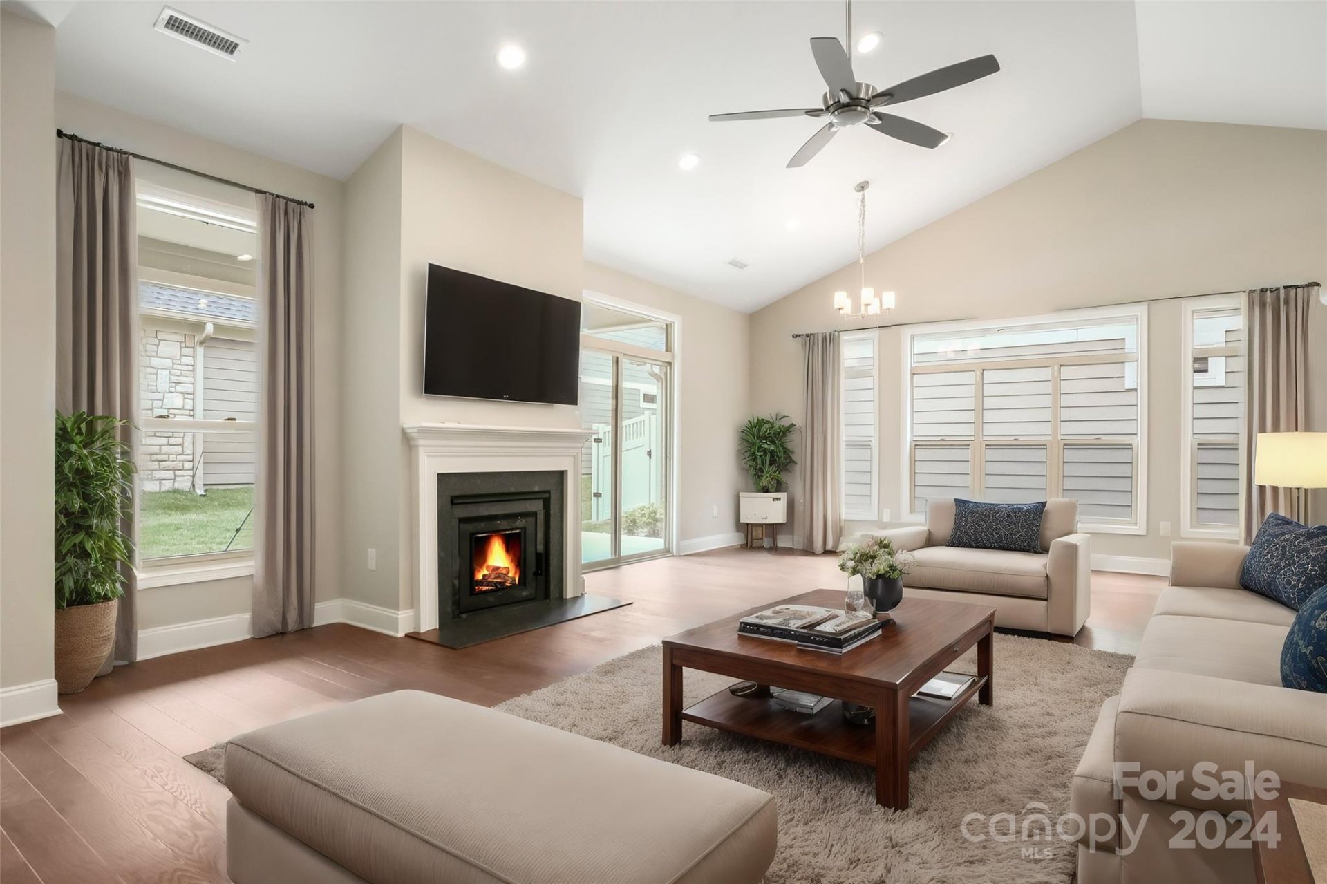 Property image 2 at 829 C Wynnshire Drive, Hickory, NC 28601