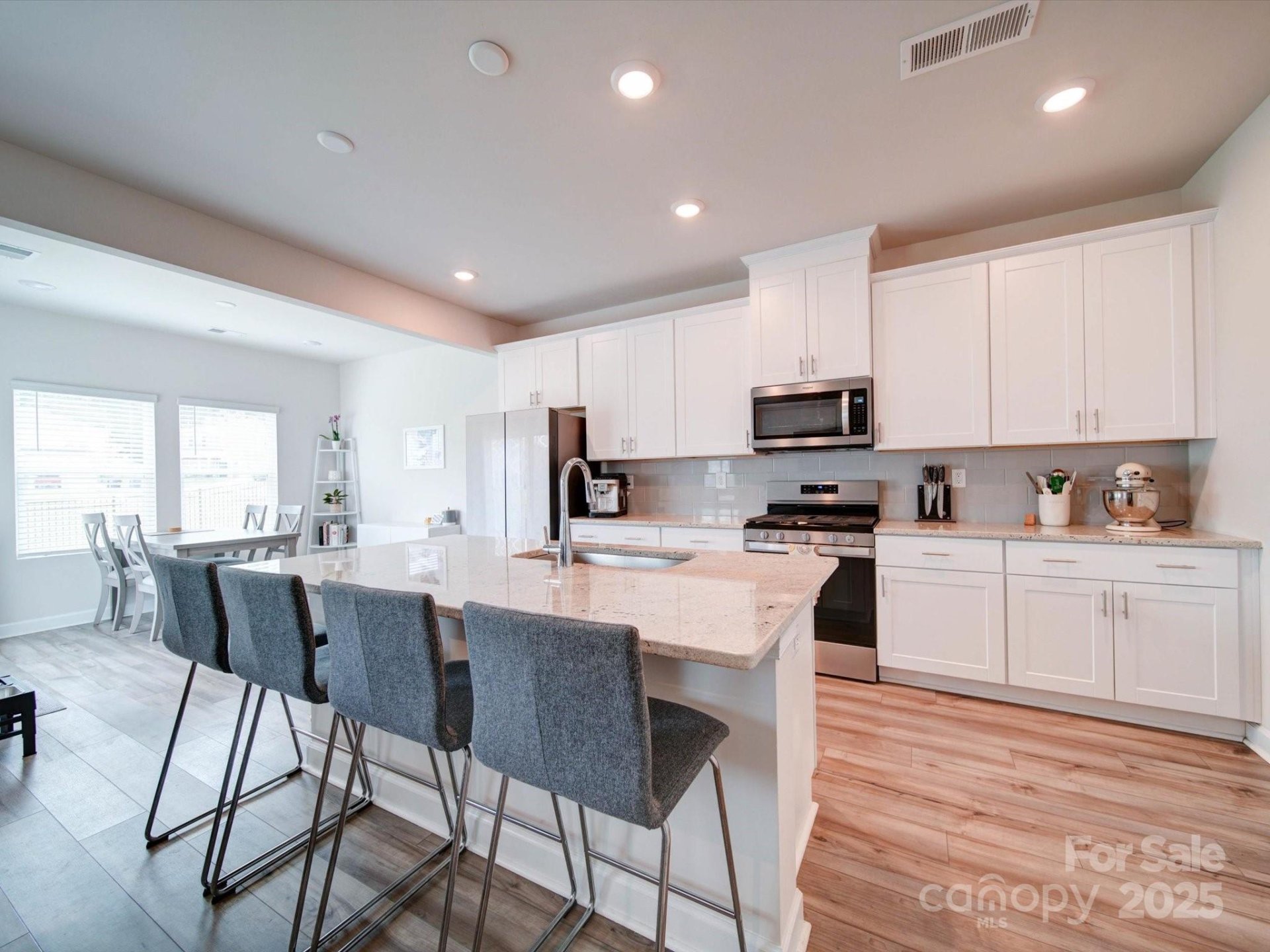 Shepherds Landing, Mooresville Community