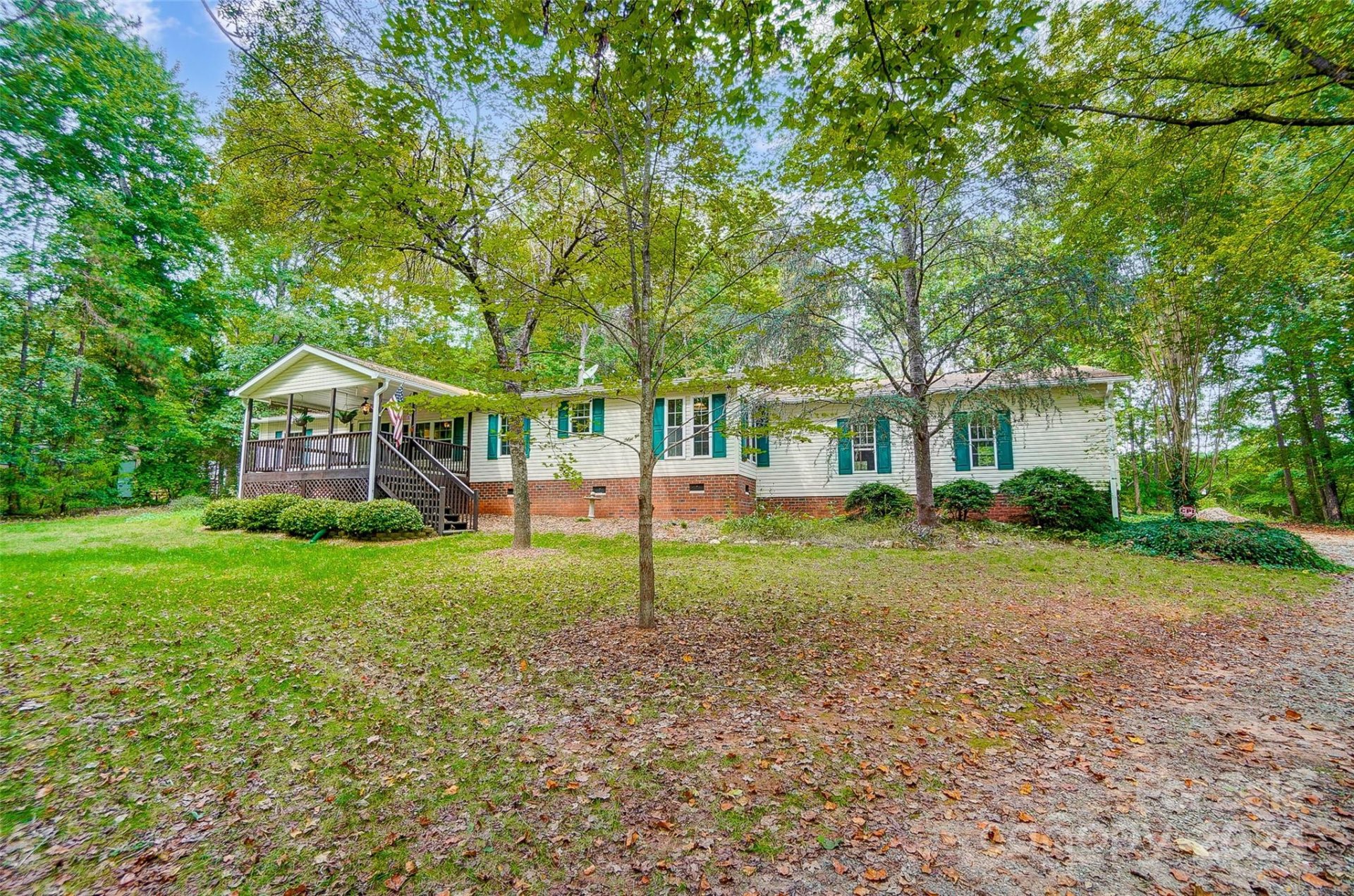 Property image 3 at 215 Valley View Drive, Clover, SC 29701