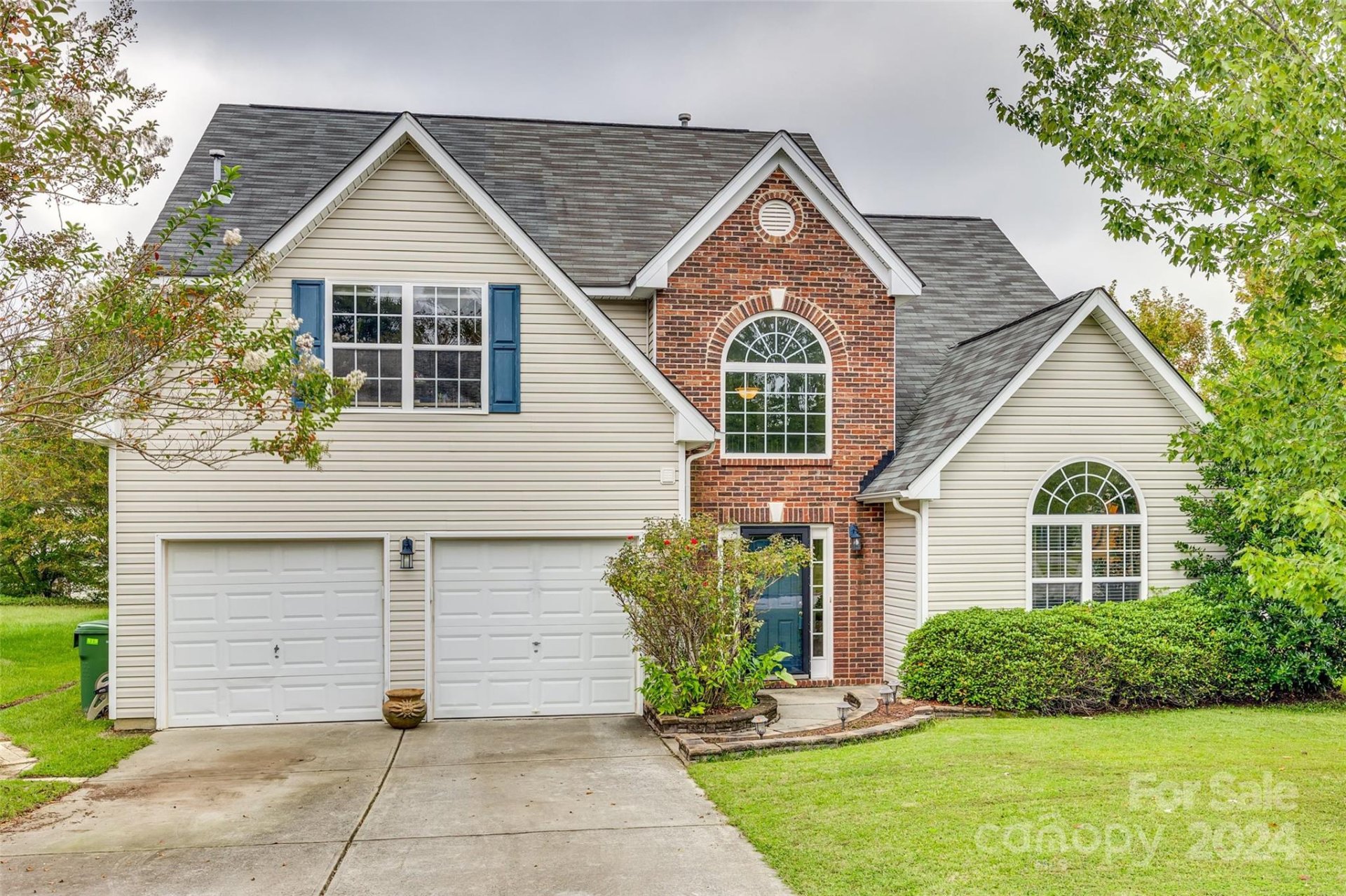 2004 Covered Bridge Court