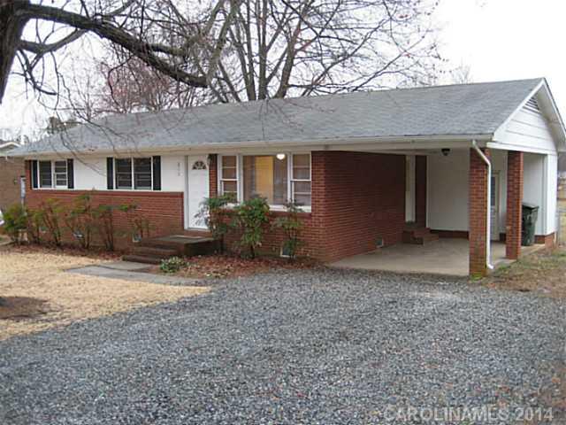 Property image 1 at 815 Brookwood Drive, Mooresville, NC 28115
