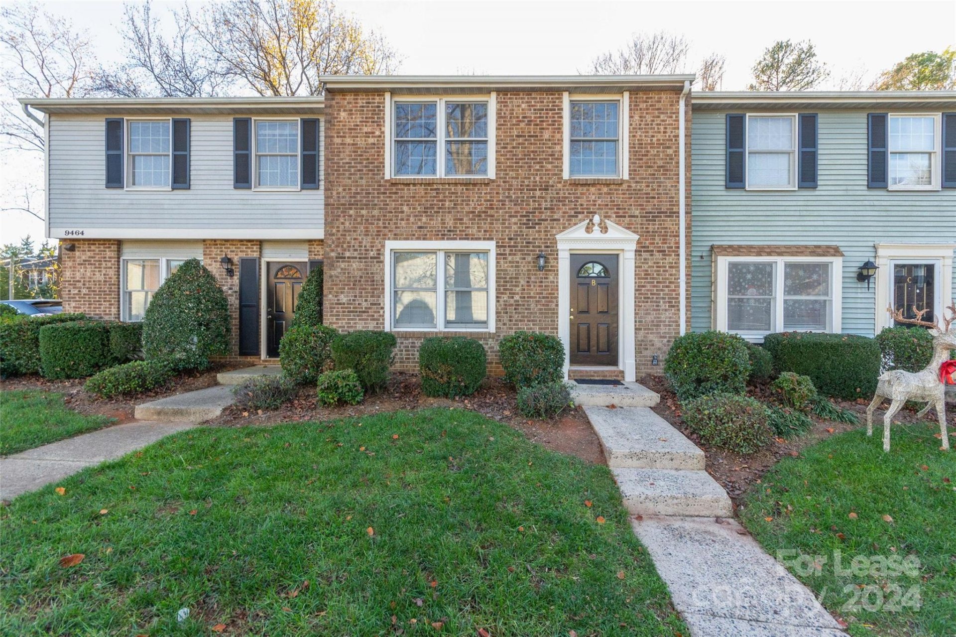 9464 B Lexington Circle