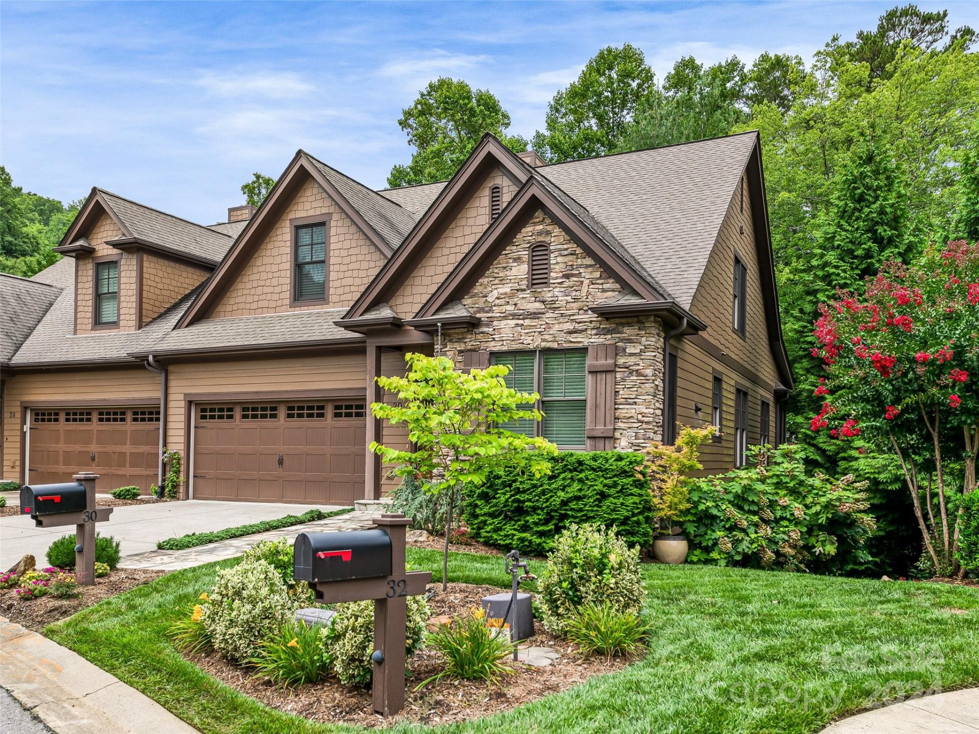 Property image 1 at 30 Meadow Village Lane, Asheville, NC 28803