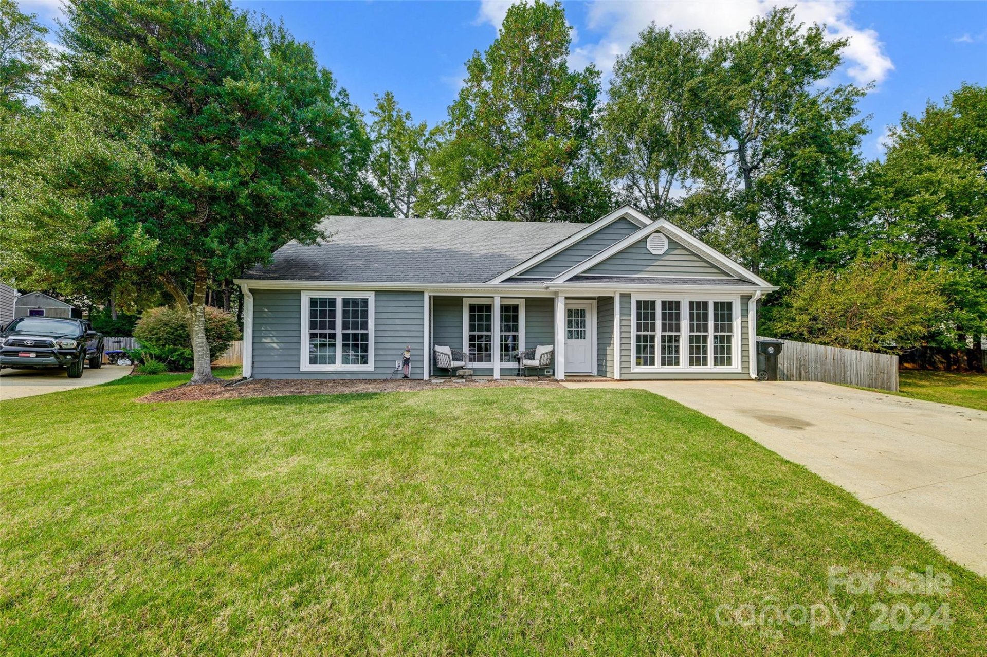 Property image 2 at 130 Tara Lynn Court, Mooresville, NC 28115