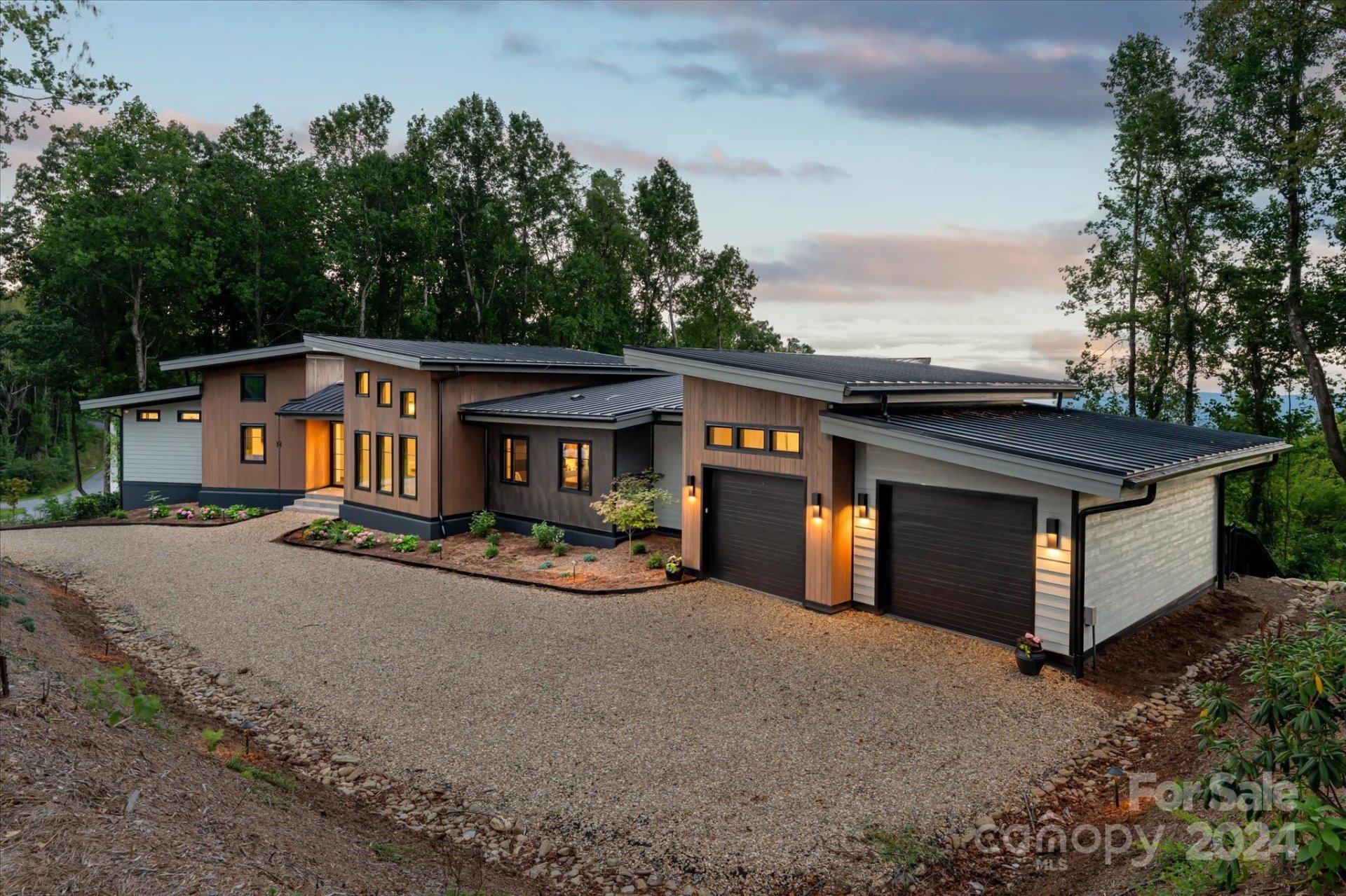 11 Laurel Ledge Way