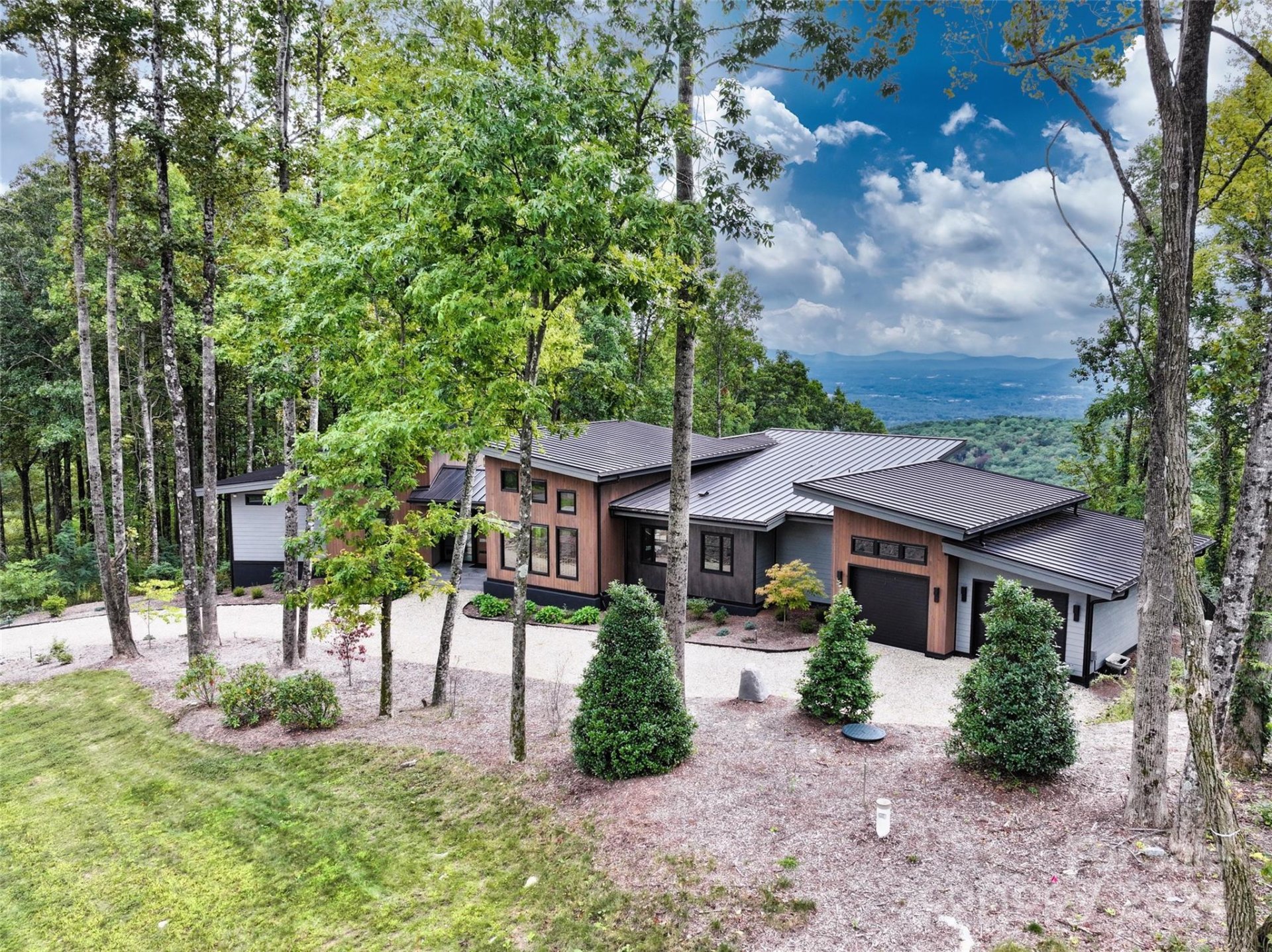 Property image 3 at 11 Laurel Ledge Way, Fletcher, NC 28732