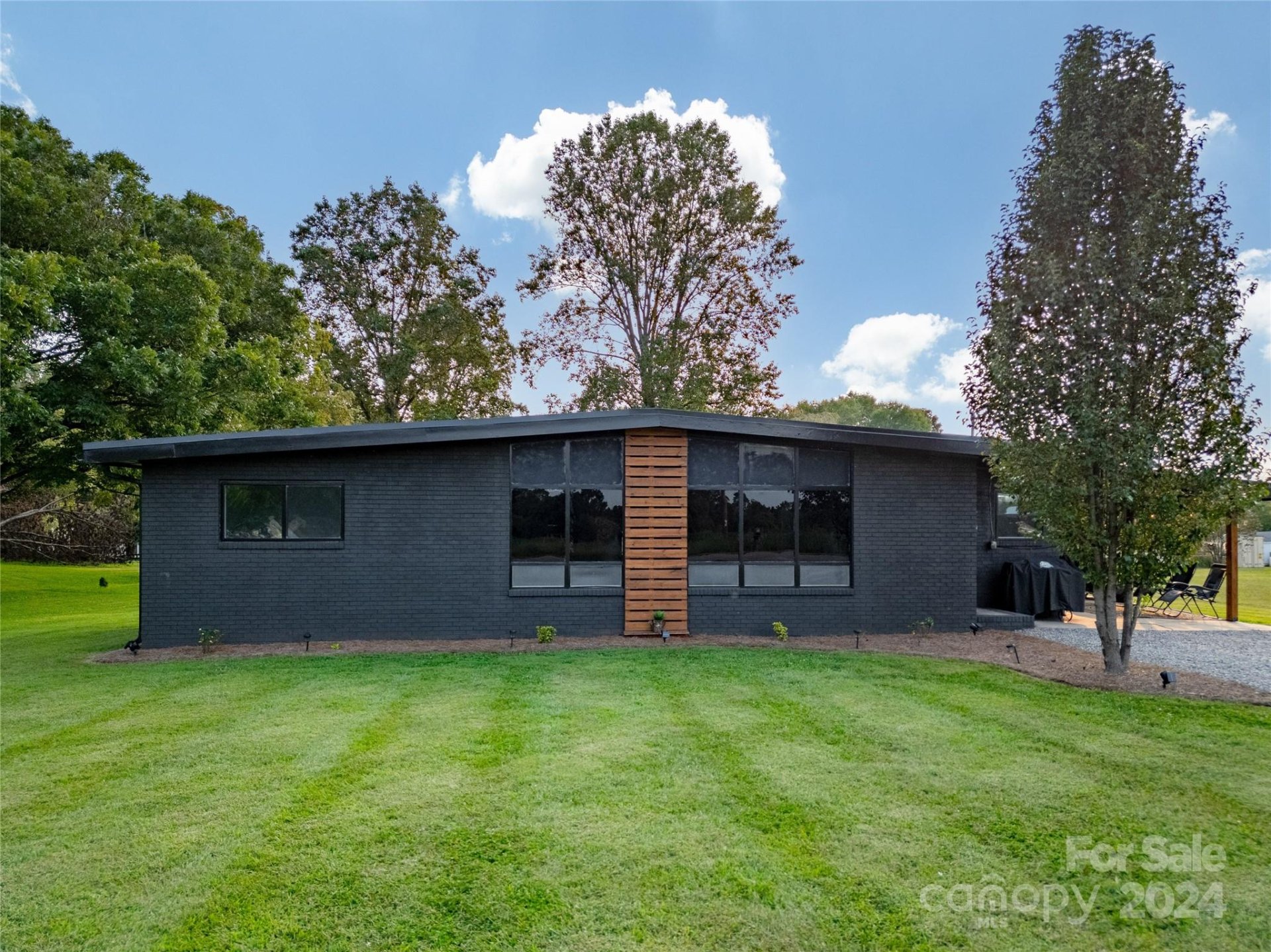 Property image 2 at 2635 S Chipley Ford Road, Statesville, NC 28625
