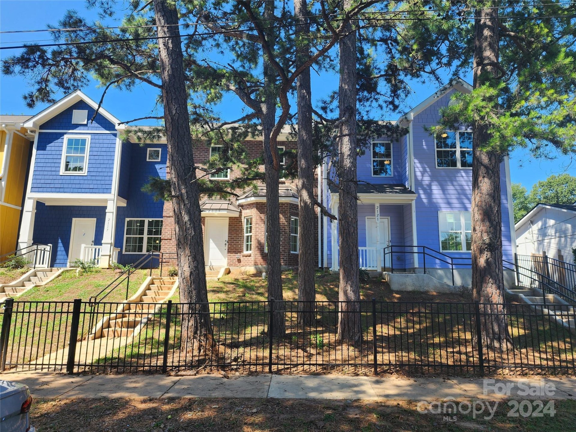 Property image 1 at 2119 Madrid Street, Charlotte, NC 28216