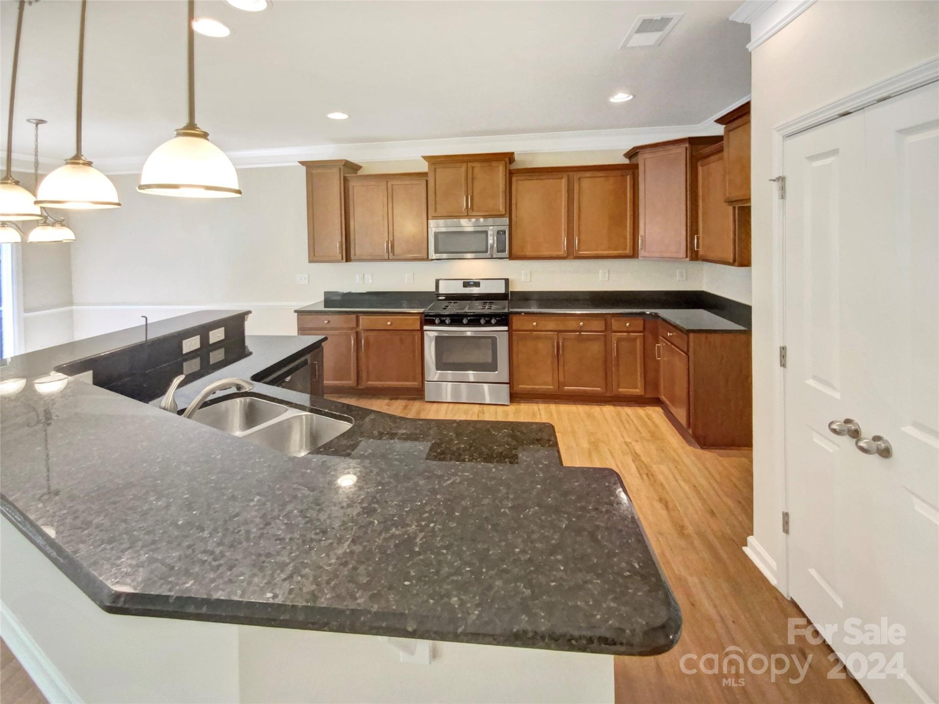 Property image 2 at 104 Heart Pine Lane, Statesville, NC 28677