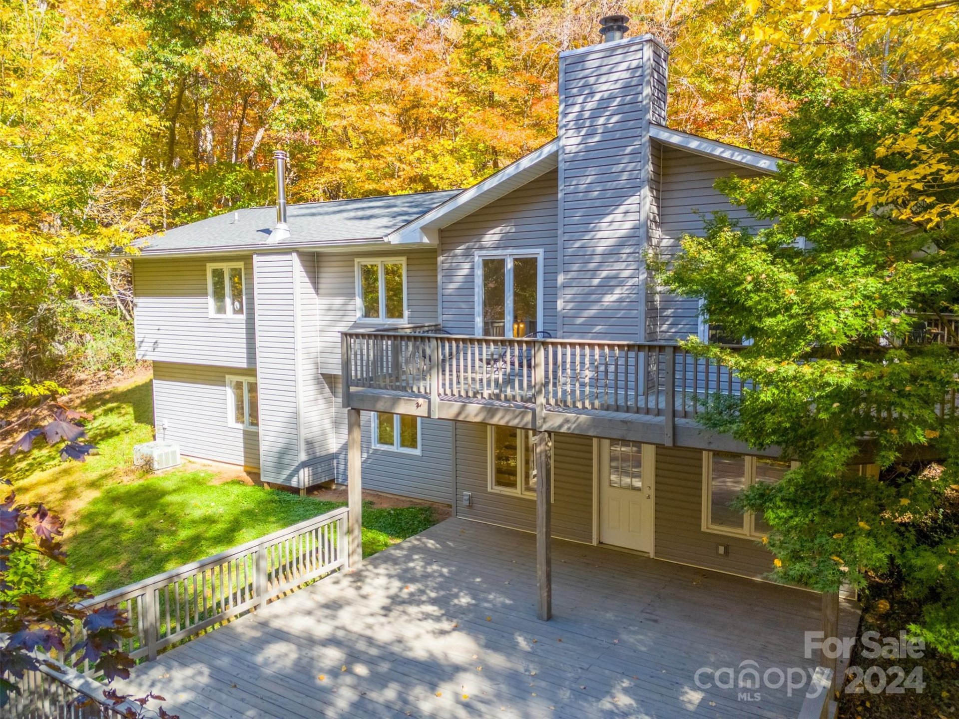 Hazel Hollow, Sylva Community