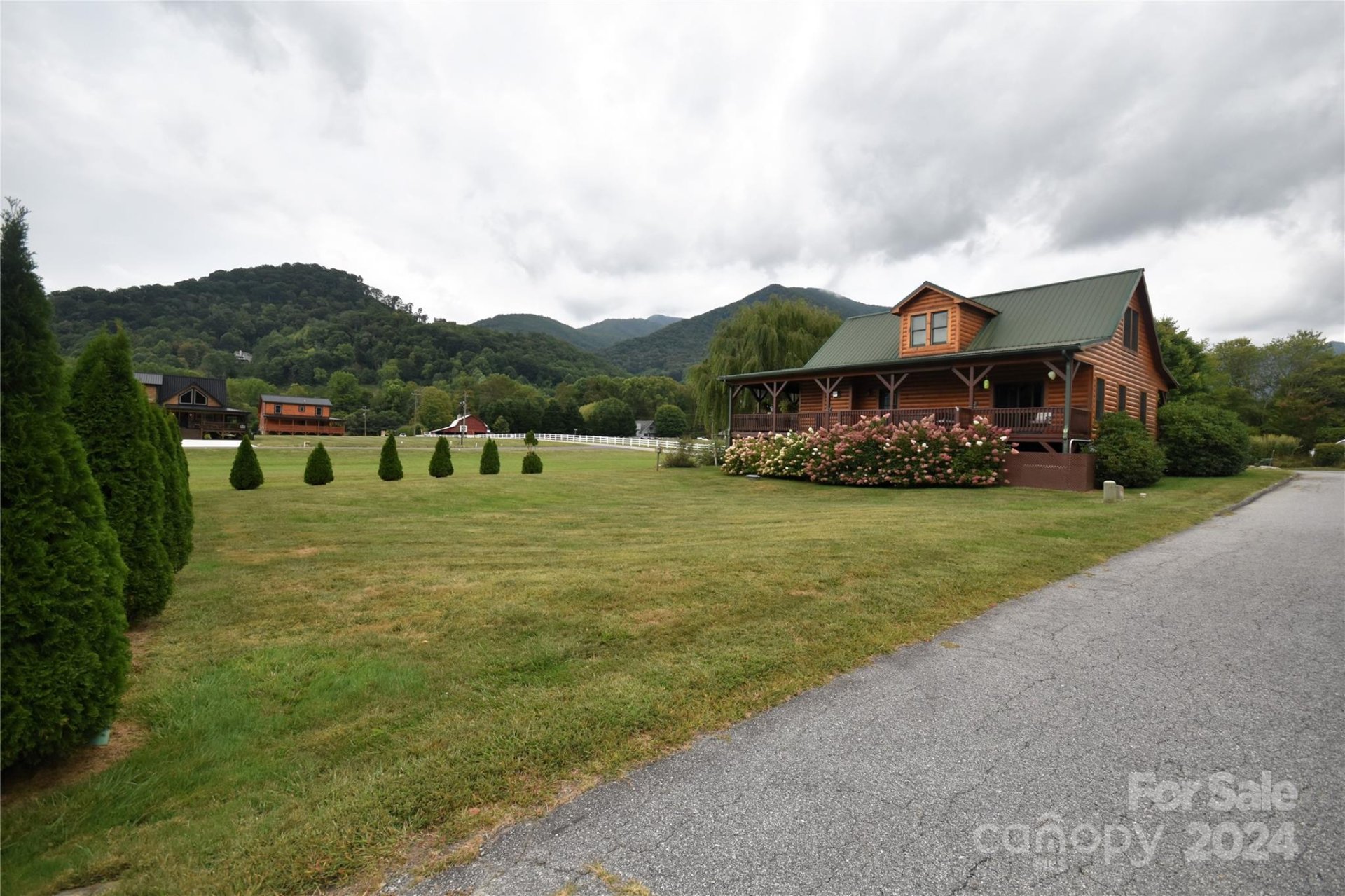 Property image 4 at 170 Panoramic Loop, Maggie Valley, NC 28751