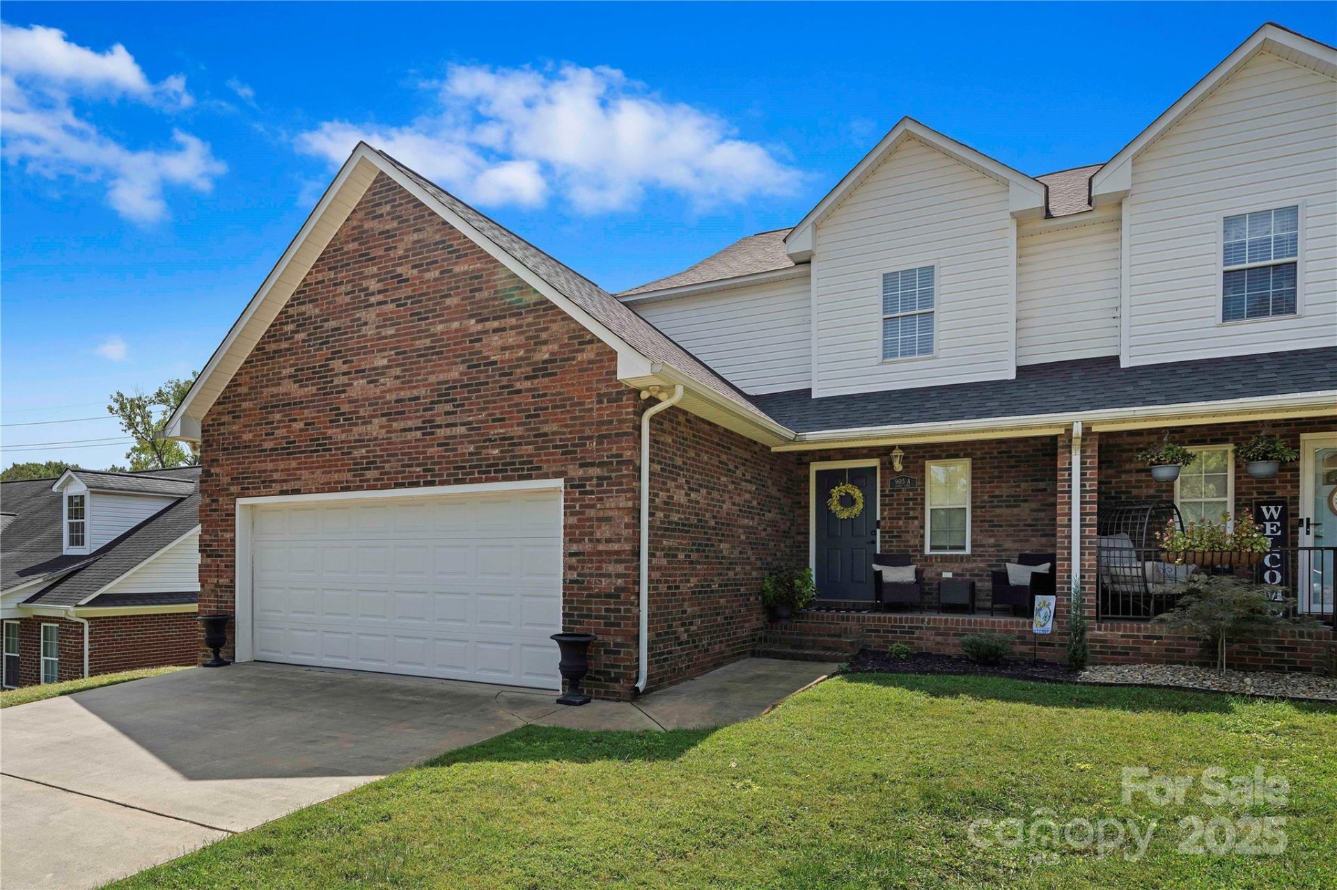 Las Siete Villa, Shelby Community