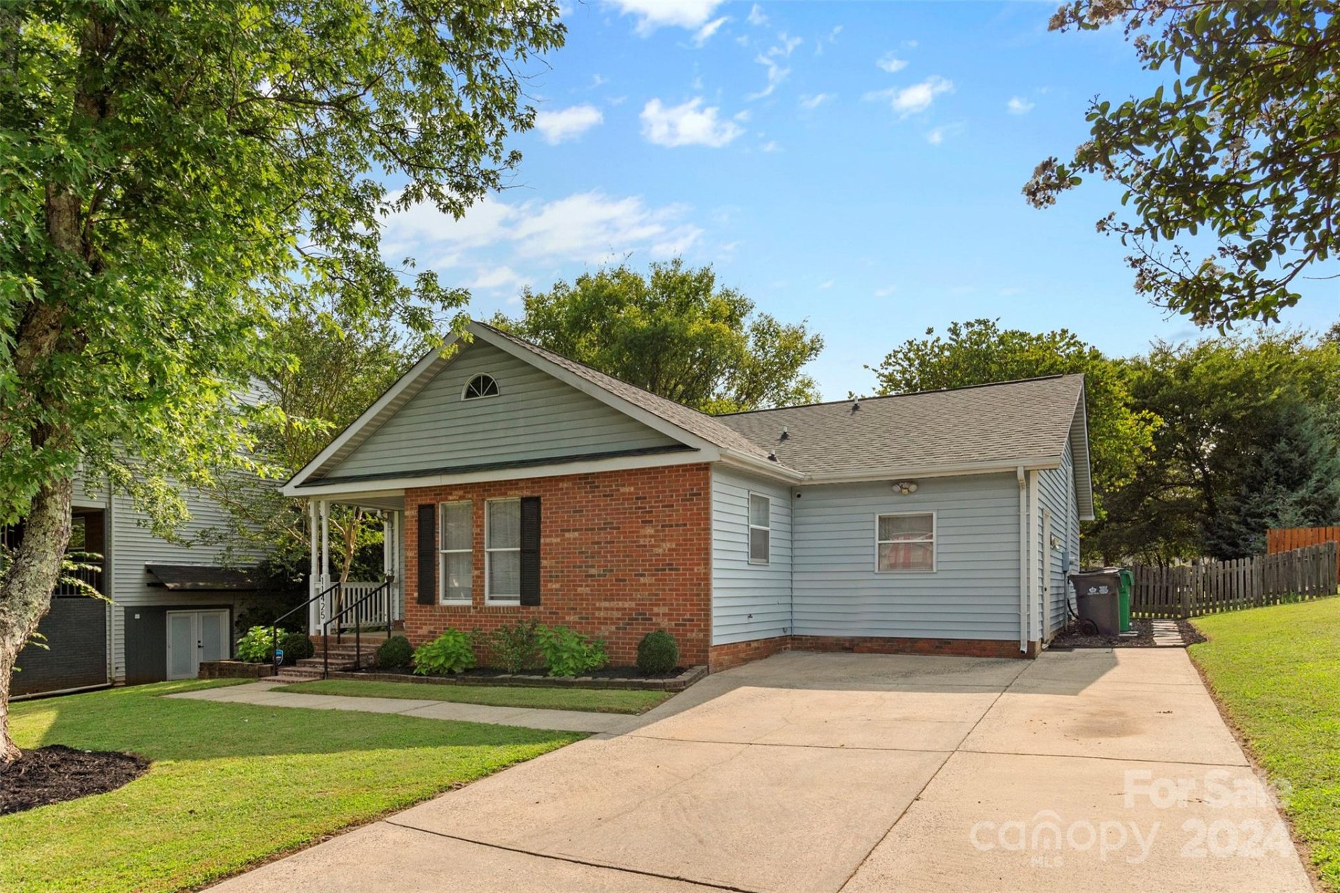 Property image 1 at 11425 Leadenhall Lane, Charlotte, NC 28262