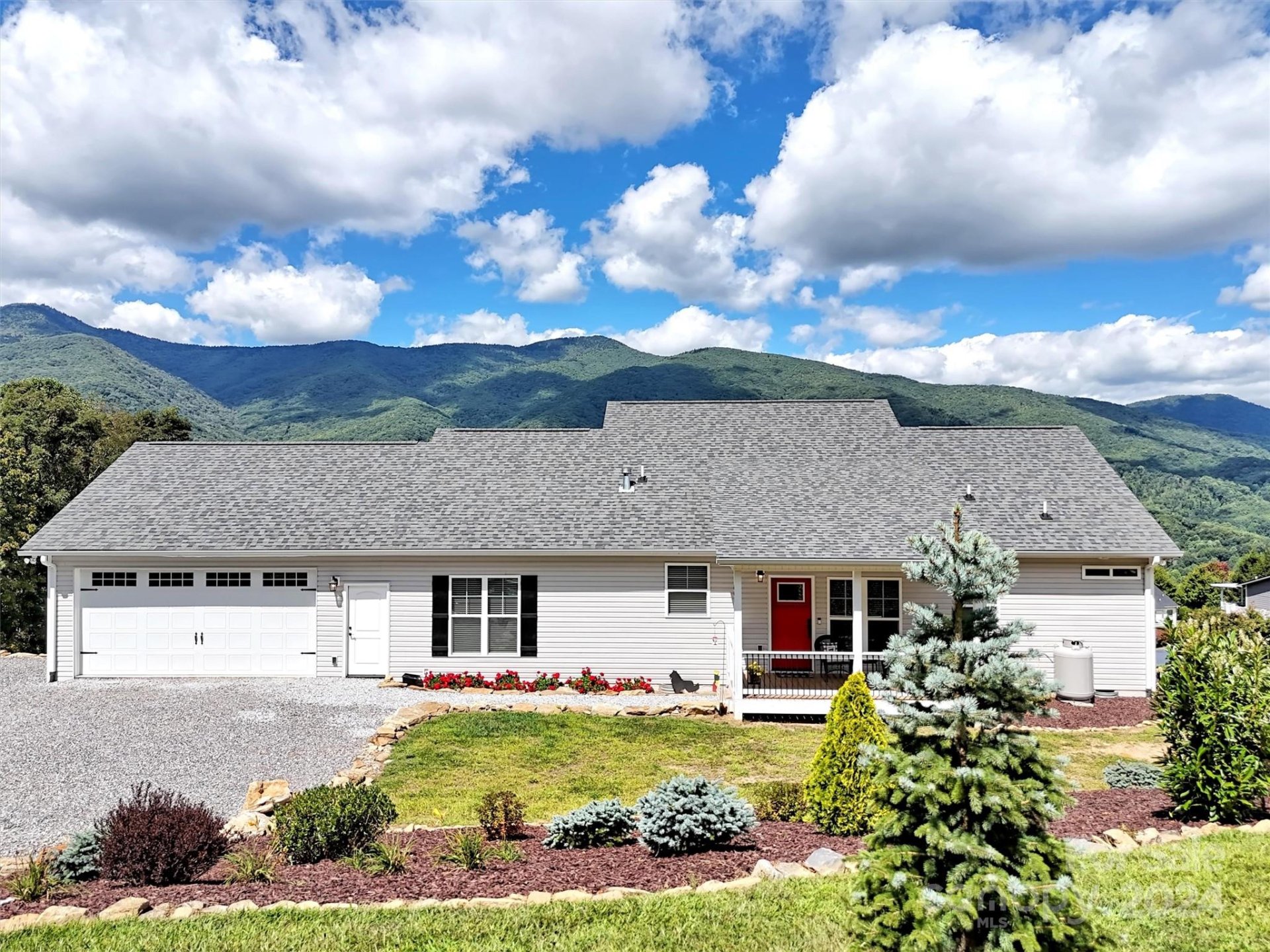 Property image 1 at 605 Red Bank Road, Waynesville, NC 28786